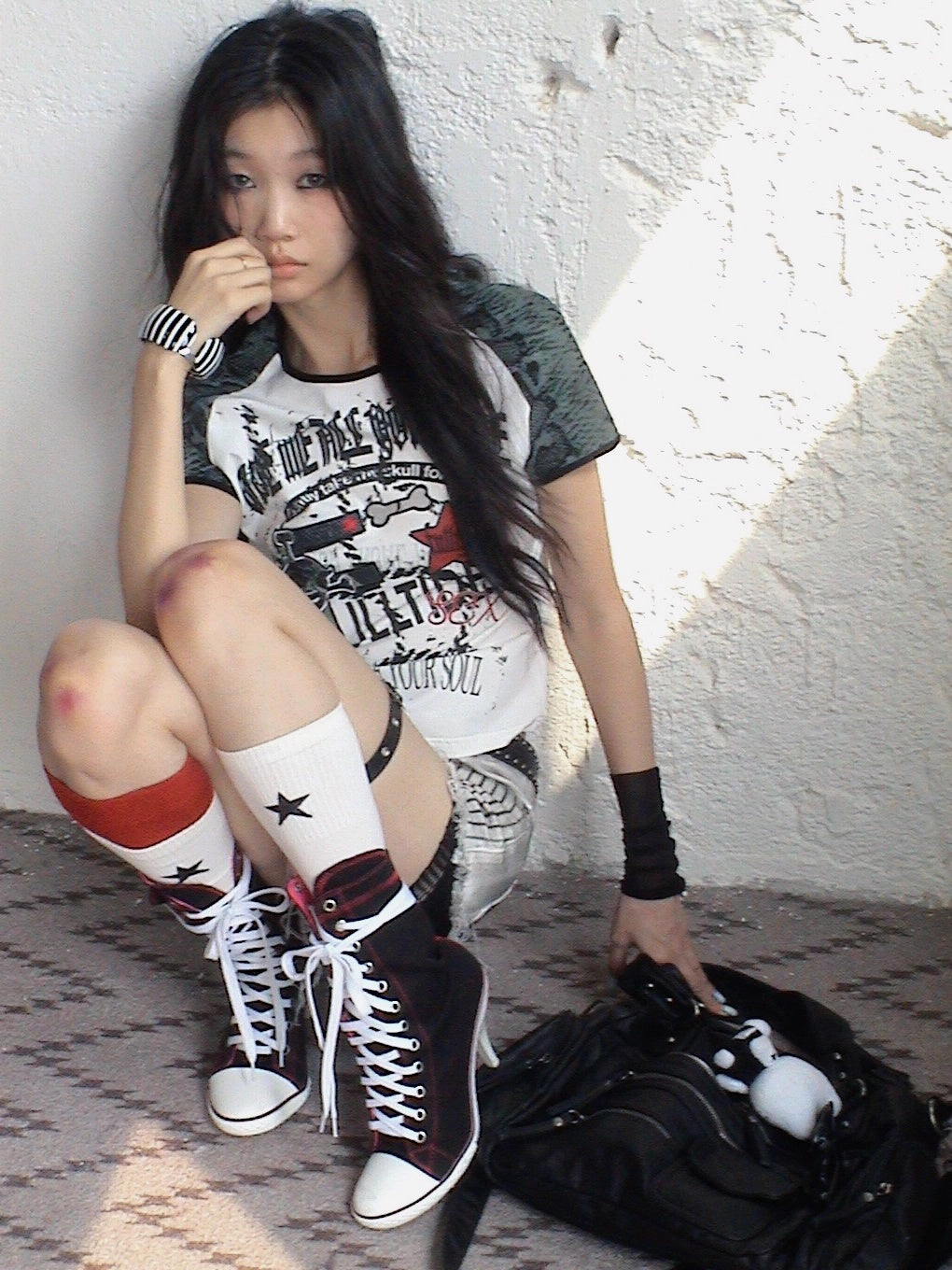 FULLTIDE_Printed_Cropped_Sexy_Youth_Round_Neck_Cotton_Spandex_Women_Black_Gray_T-Shirt_MISSTT