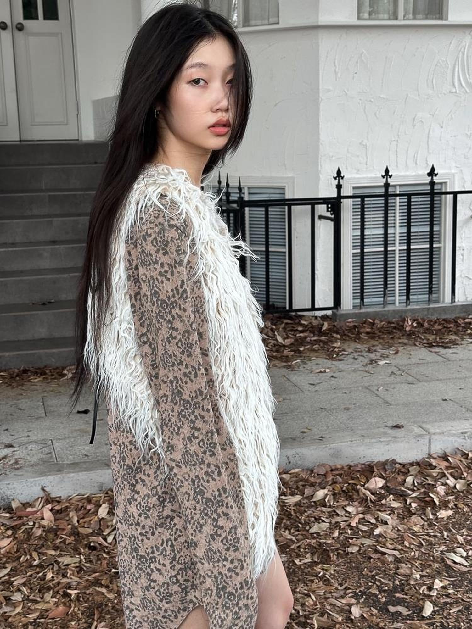 FULLTIDE Soft Faux Fur V Neck Cropped Street Style Women Grey White Khaki Gradient Vest