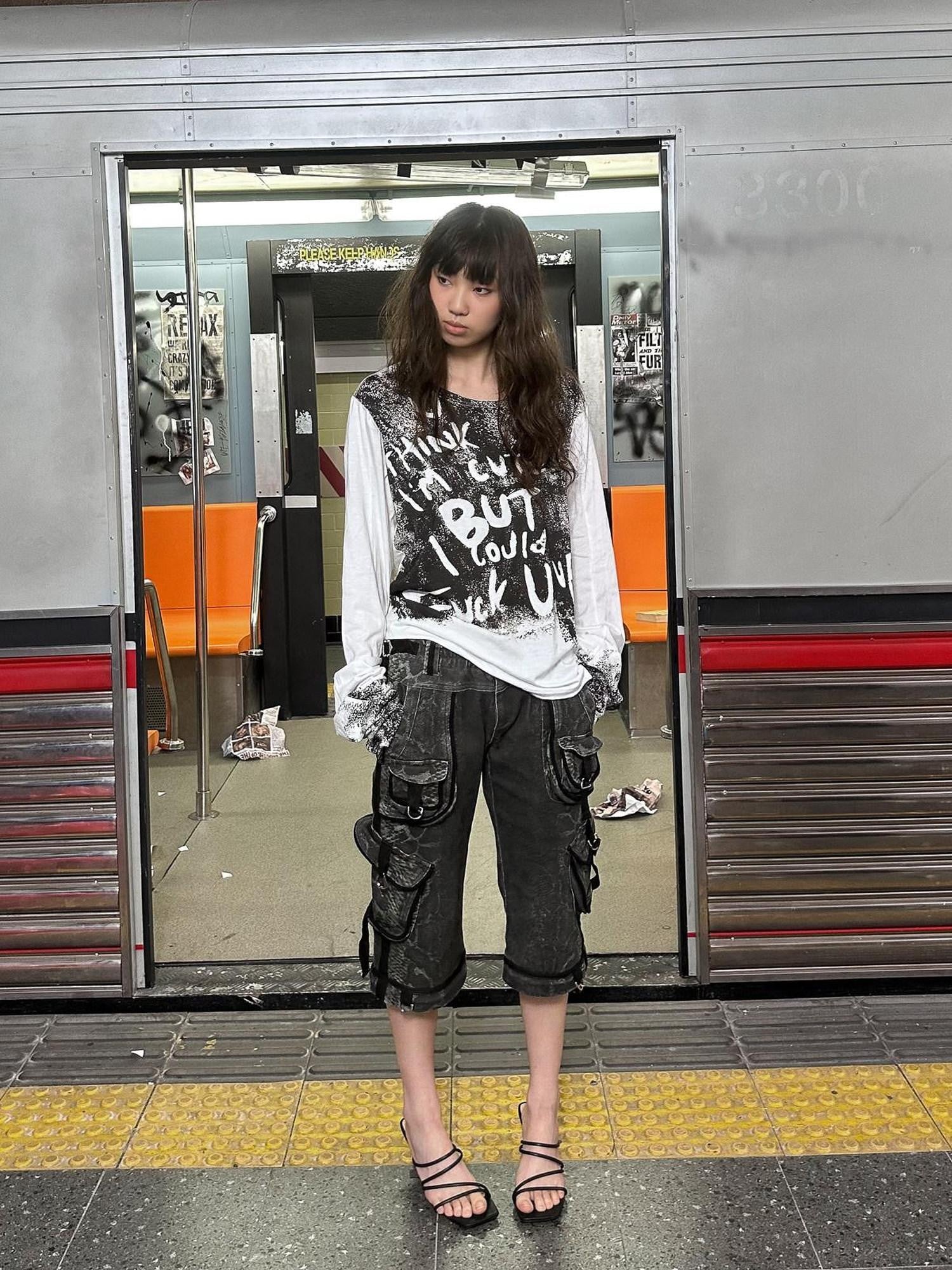 FULLTIDE Spray Painted Punk Distressed Women&