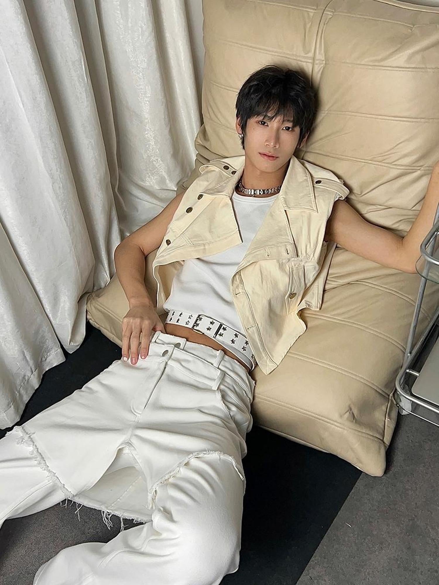 FULLTIDE Tailored Slim Fit Collared Lapel Youth Casual Off White Trendy Outerwear Vest