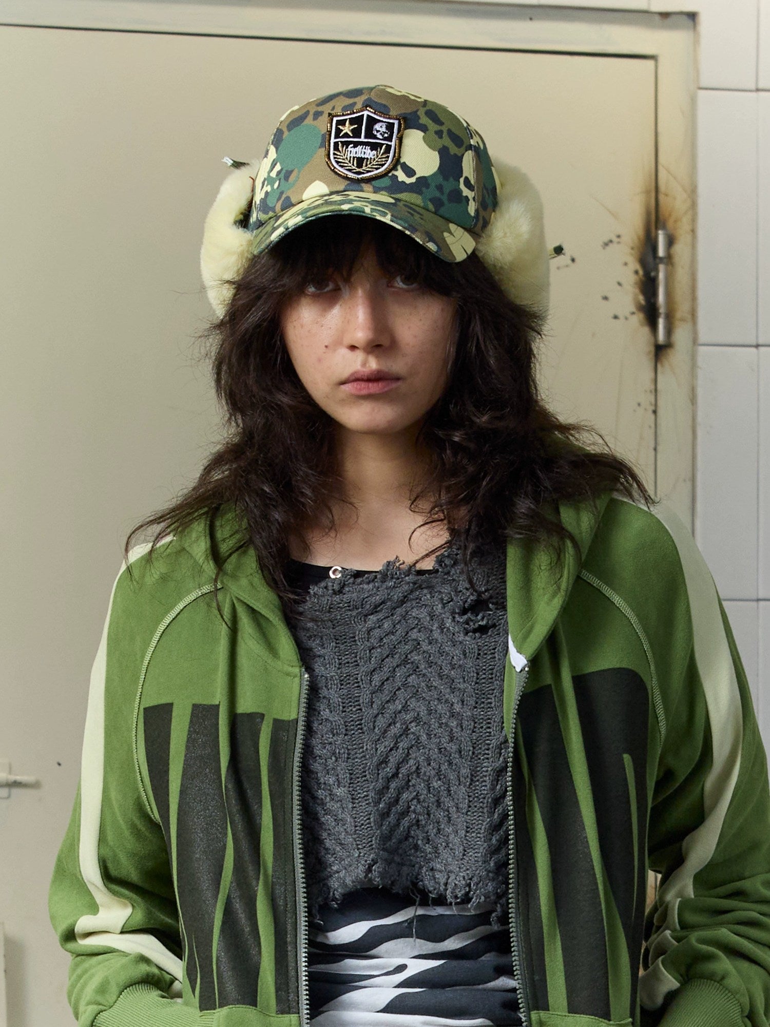 FULLTIDE Warm Thick Camouflage Wide Brim Distressed Cotton Zipper Unisex Hat