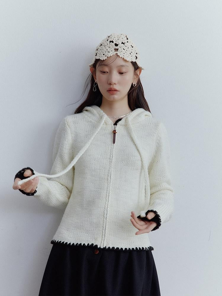 FUSSED Almond Cream Contrast Shell Embroidery Hooded Zippered Women&