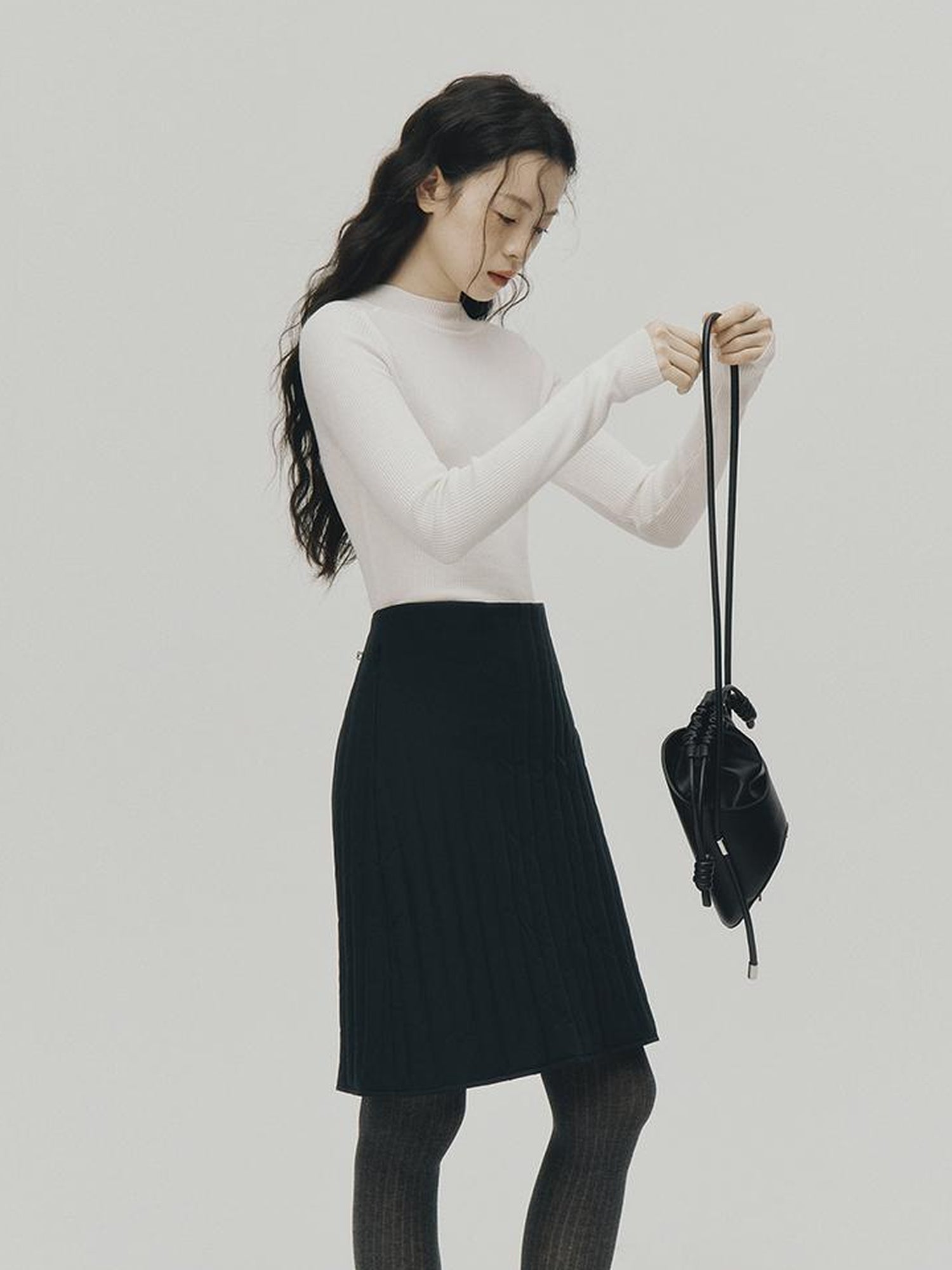 FUSSED Barrel Quilted Down Skirt Navy Blue 90 White Duck Fill