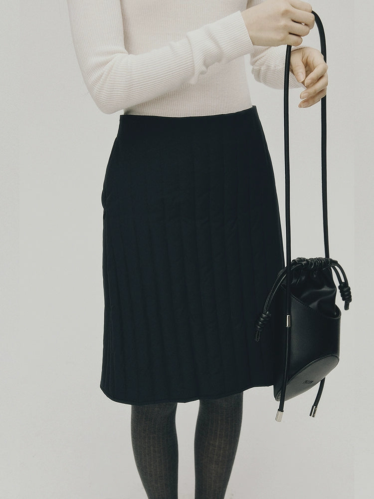 FUSSED_Barrel_Quilted_Down_Skirt_Navy_Blue_90_White_Duck_Fill_MISSTT