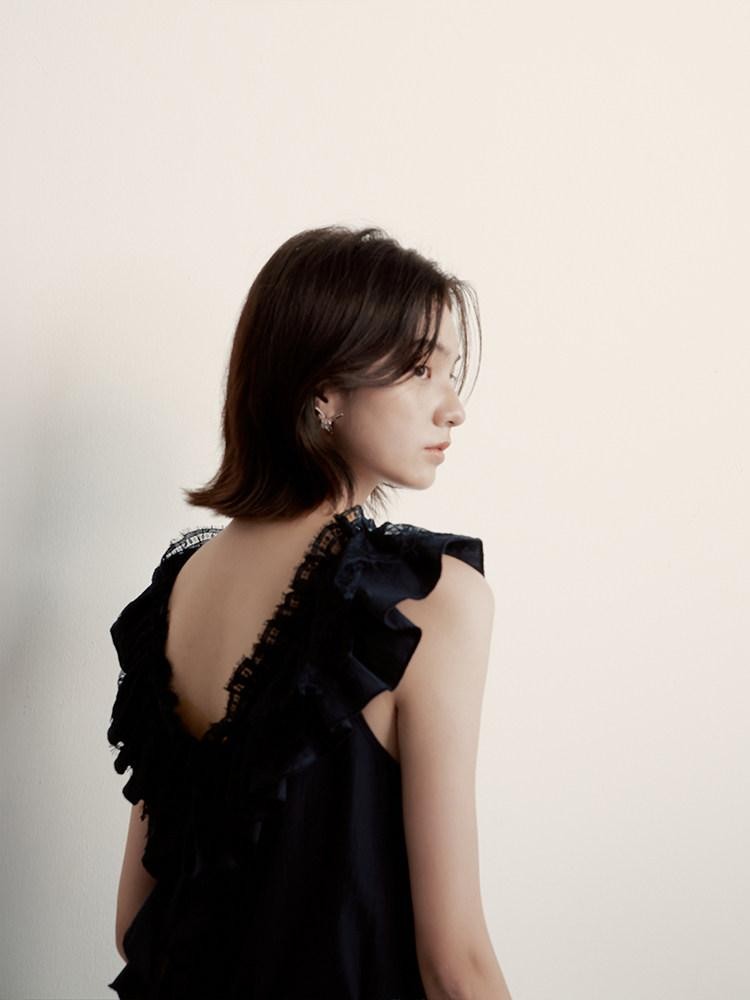 FUSSED Butterfly Reversible Paperlike Women&
