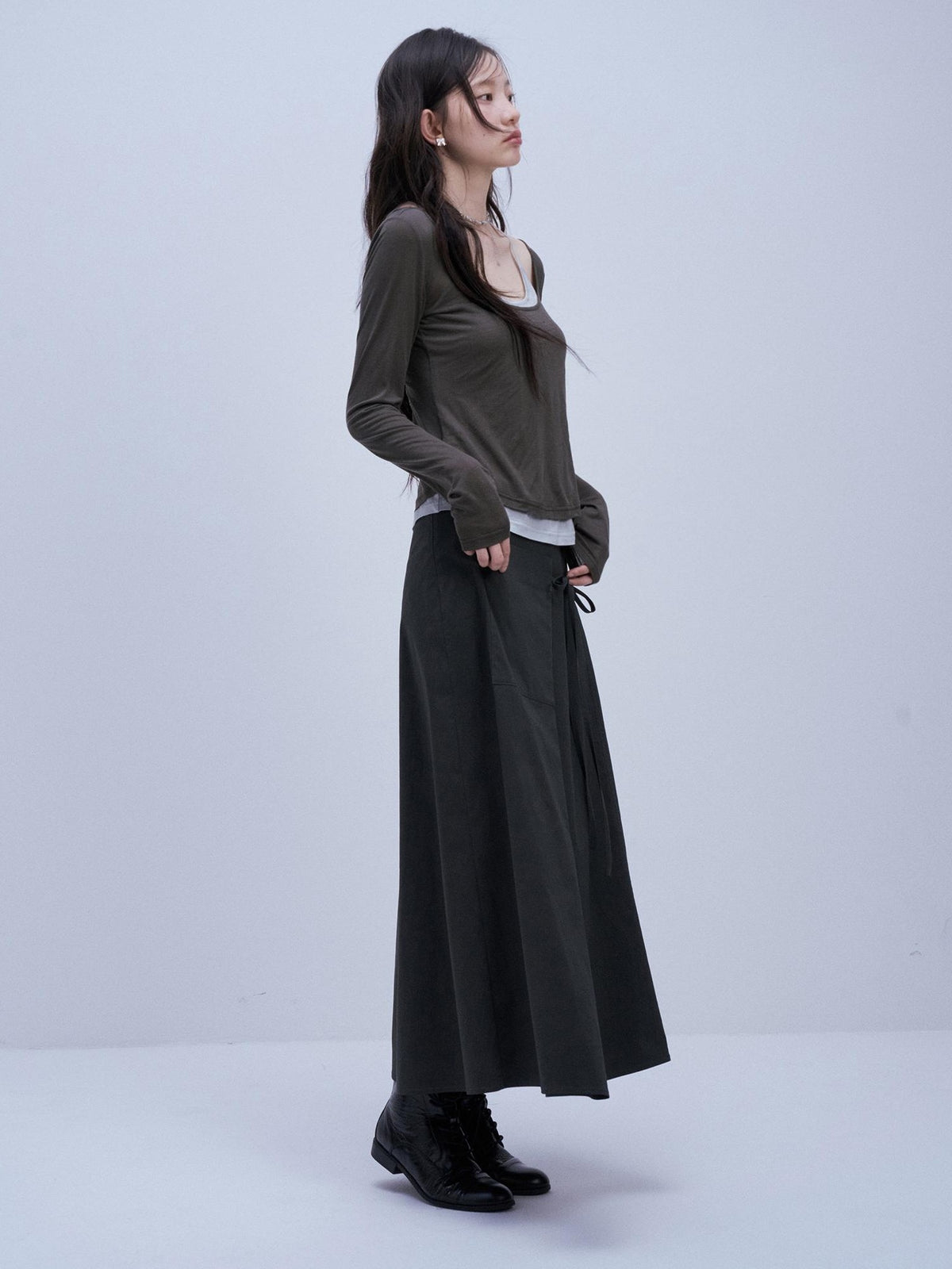 FUSSED Colorblock Slim Fit U Neck Lyocell Women&