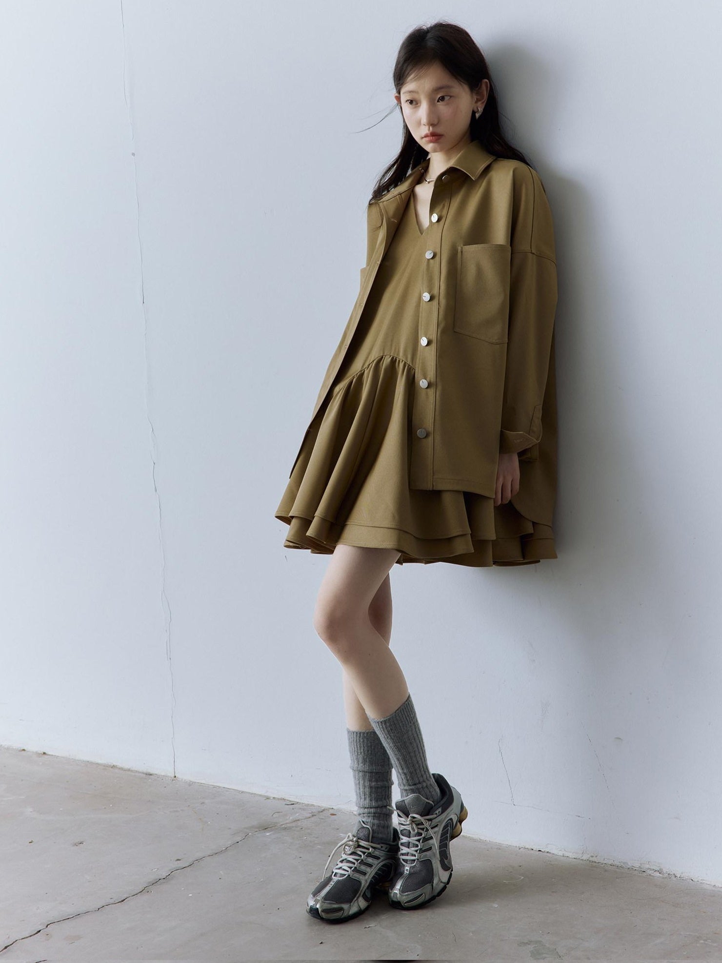 FUSSED Cute Girlish Layered A Line V-ceck Sleeveless Loose Waist Khaki Midi Dresses
