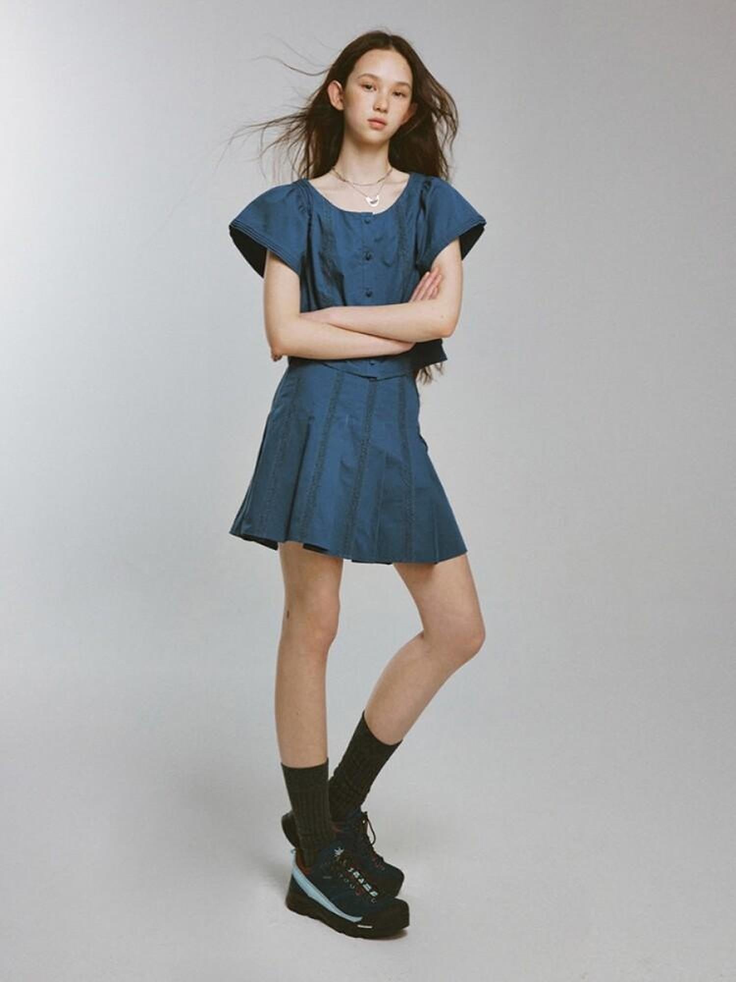 FUSSED Dusk Elf Layered Flutter Sleeves Heavy Lace Splice Women&