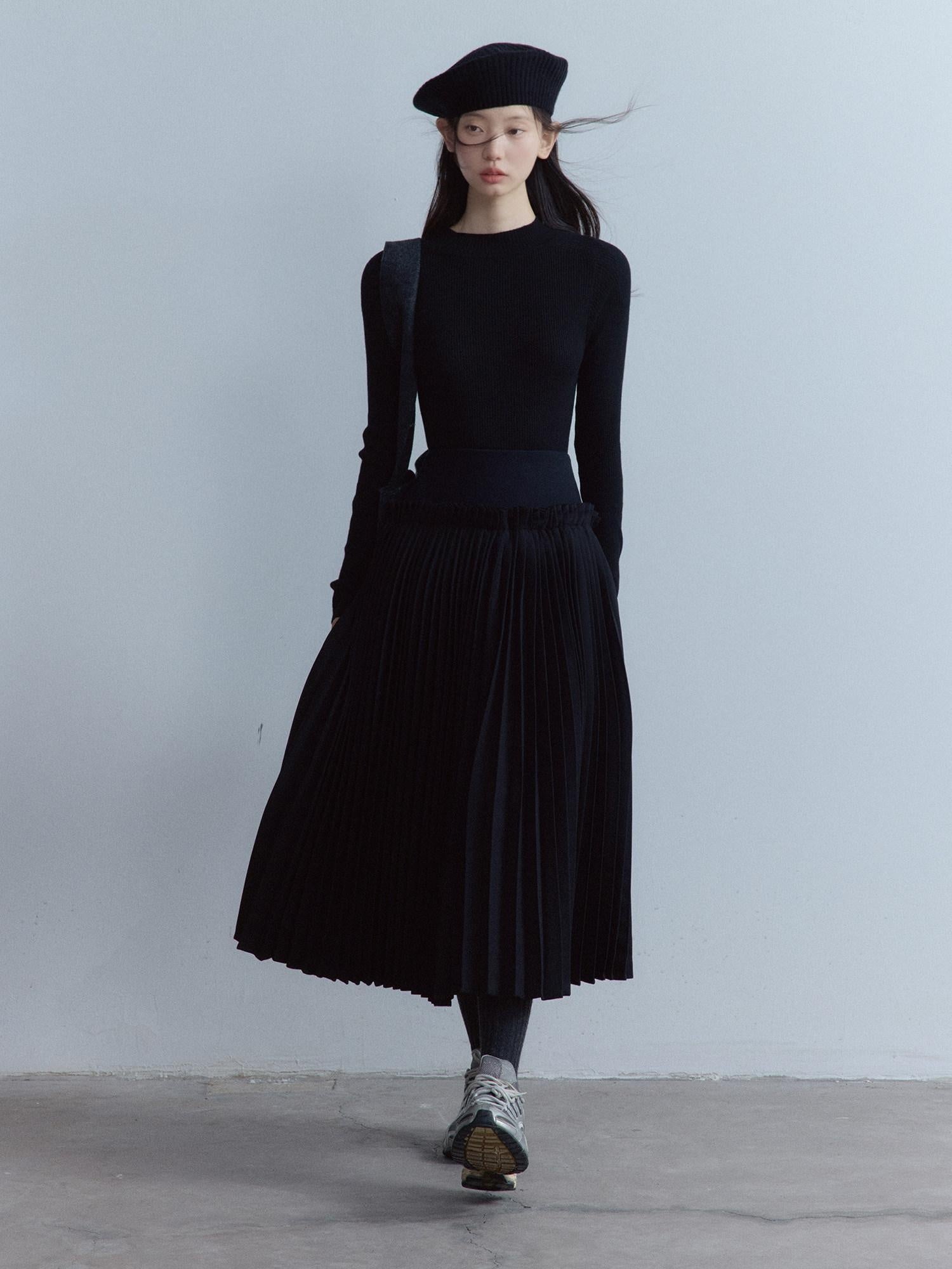 FUSSED Elastic Waist Pleated Panel Casual Flared Hem For Women Daily Black Maxi Skirt