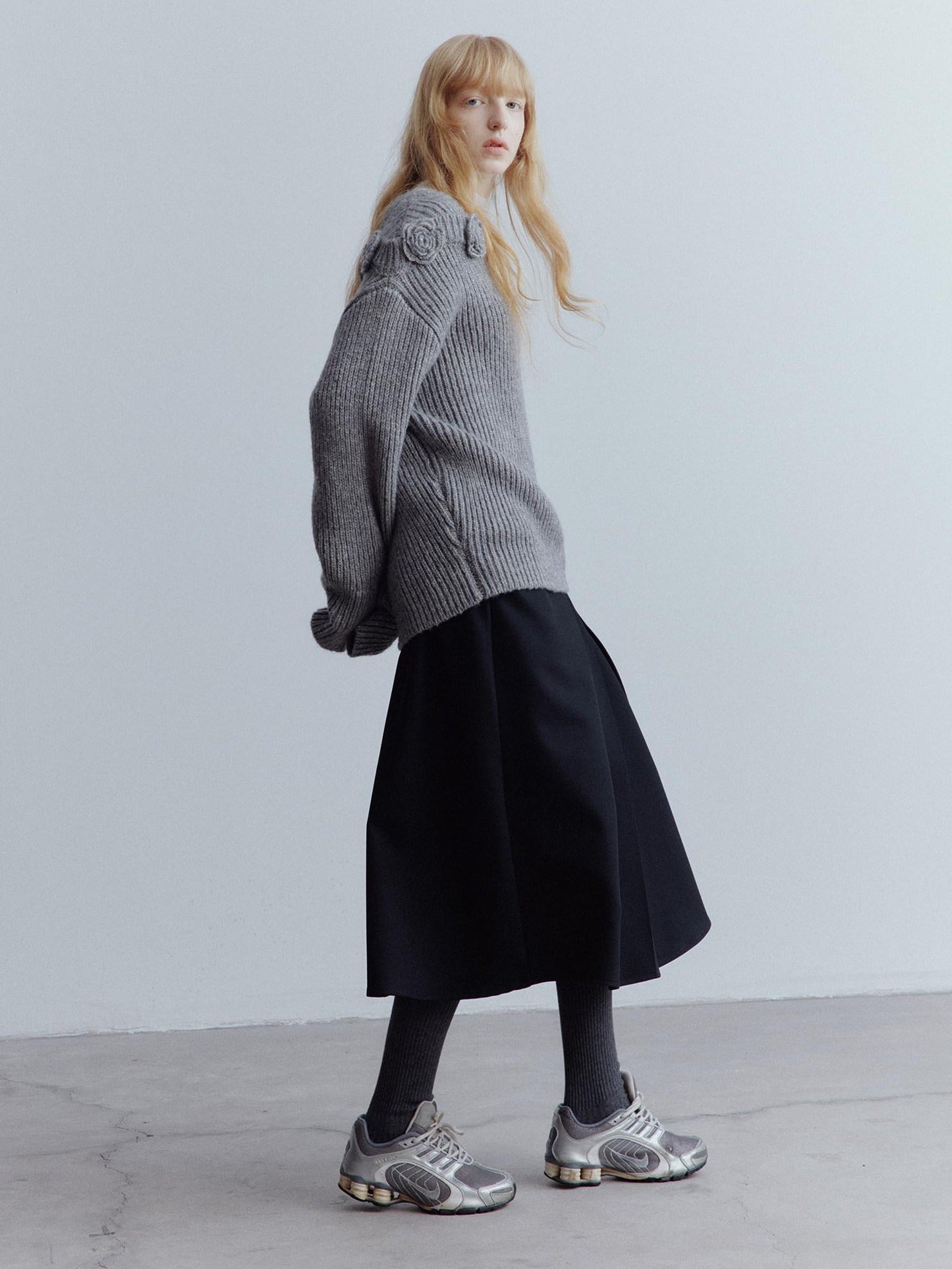 FUSSED Elegant Loose 3D Detail V-ceck Women Casual Mist Gray Midlength Sweater