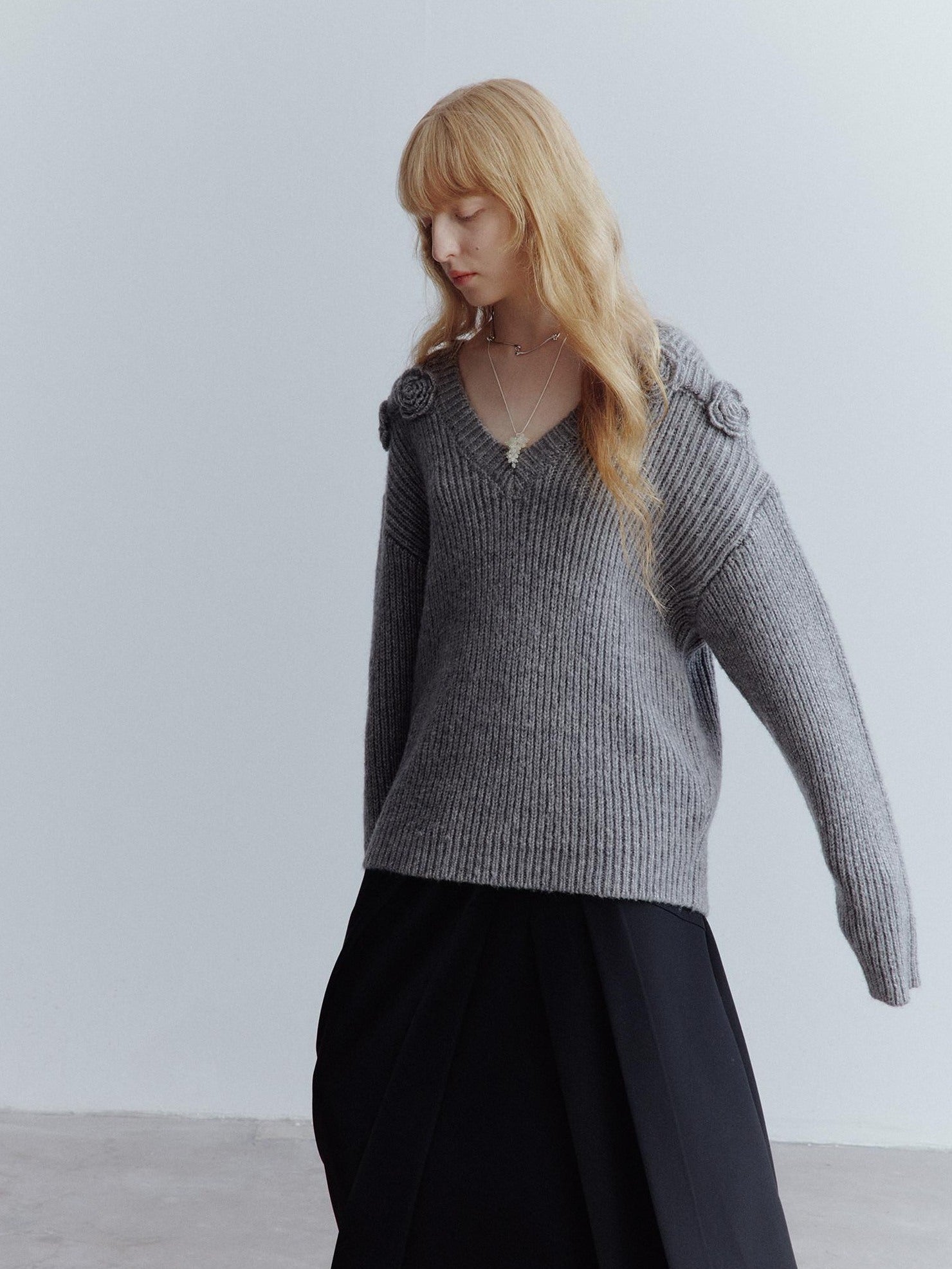 FUSSED Elegant Loose 3D Detail V-ceck Women Casual Mist Gray Midlength Sweater