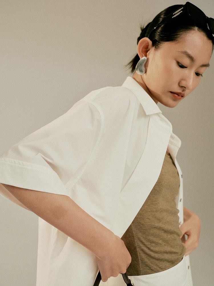FUSSED Elegant White Oversized Turndown Collar Short Sleeve Women&