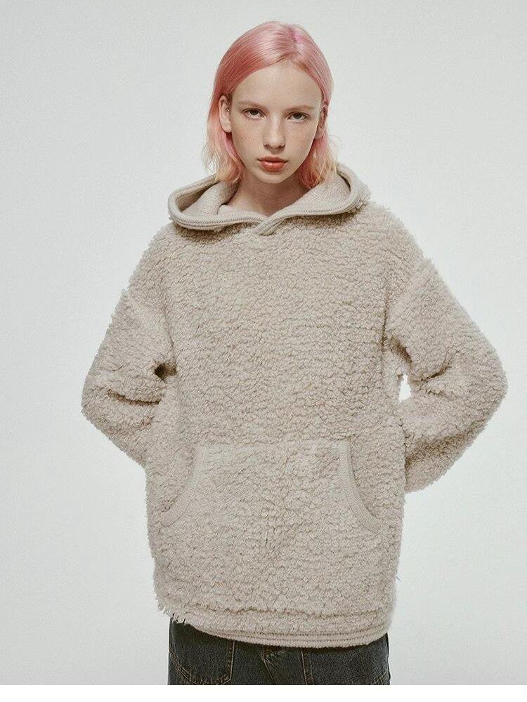 FUSSED Grey White Sheep Motif Hooked Boucle Women&