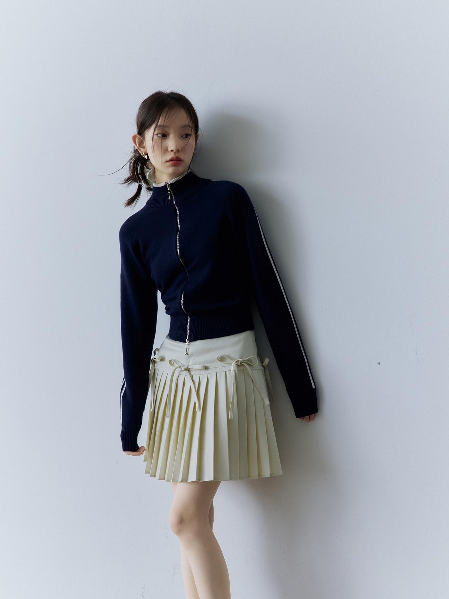 FUSSED High Waist Pleated Preppy Side Zipper 3D Bow Off White Mini Skirt