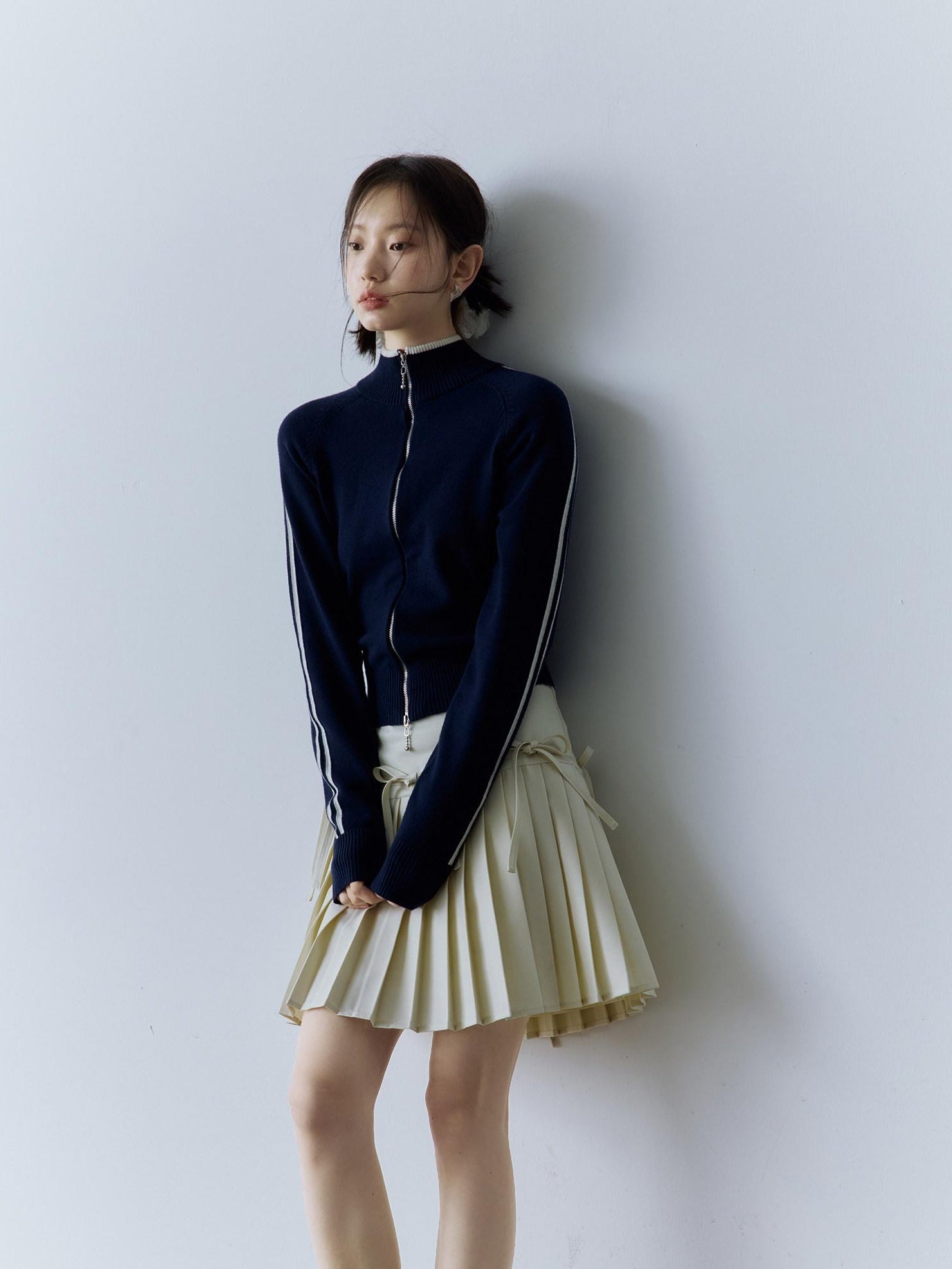 FUSSED High Waist Pleated Preppy Side Zipper 3D Bow Off White Mini Skirt