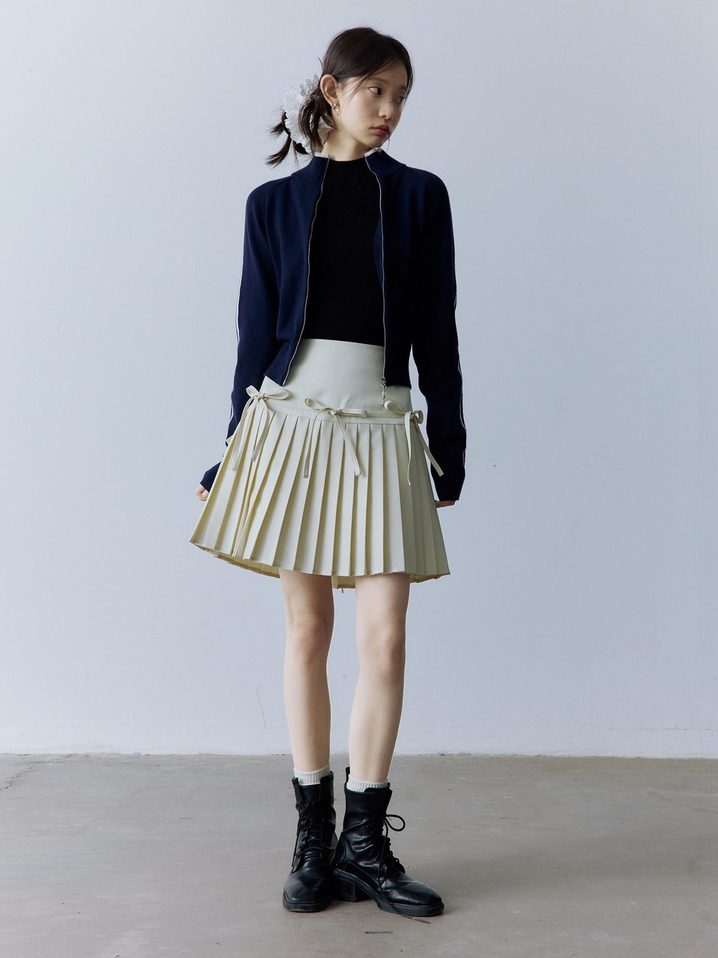 FUSSED High Waist Pleated Preppy Side Zipper 3D Bow Off White Mini Skirt