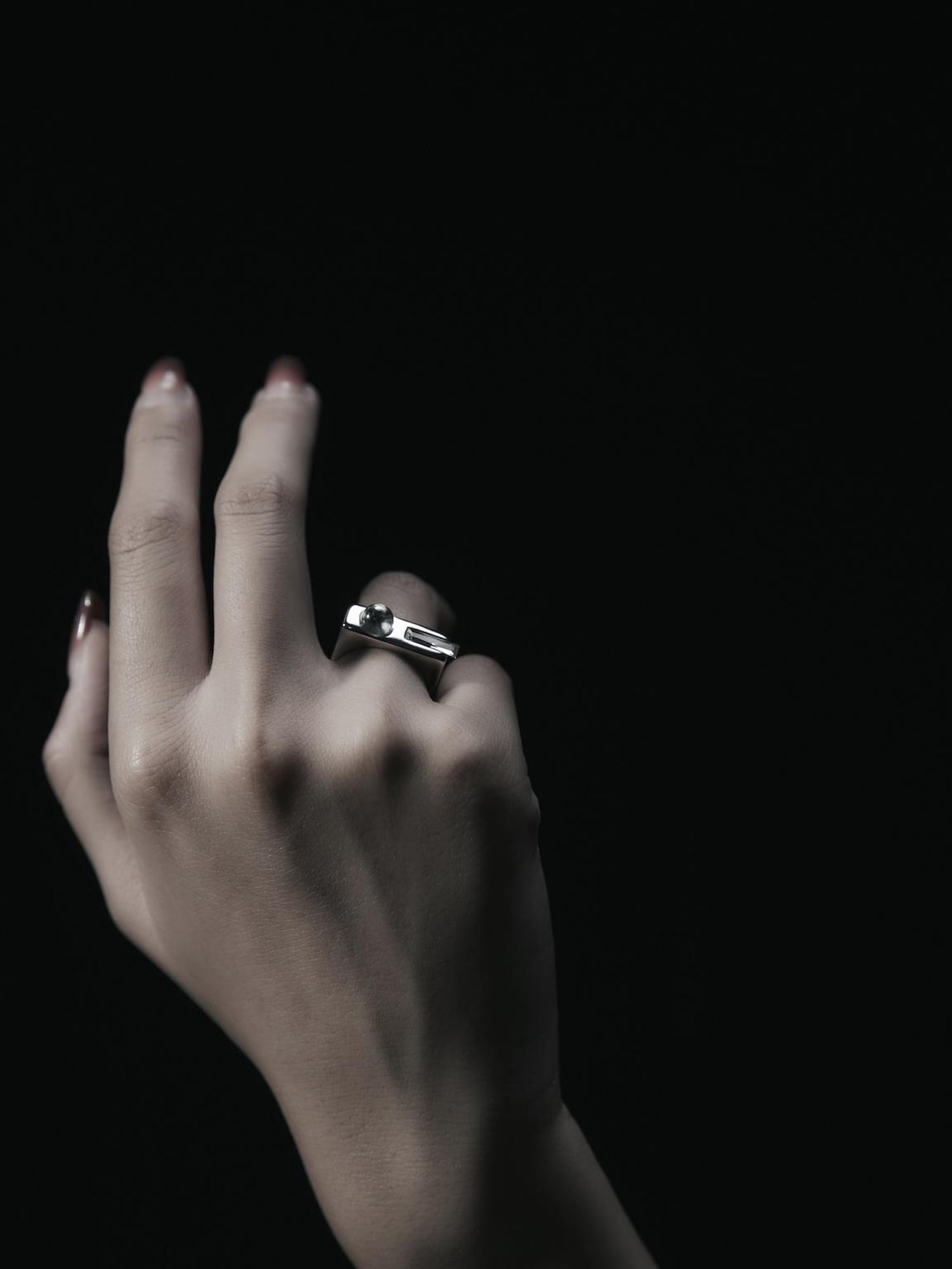 FUSSED Interface Transparent Crystal Ring V-Neck T-Shirt Long-Sleeve