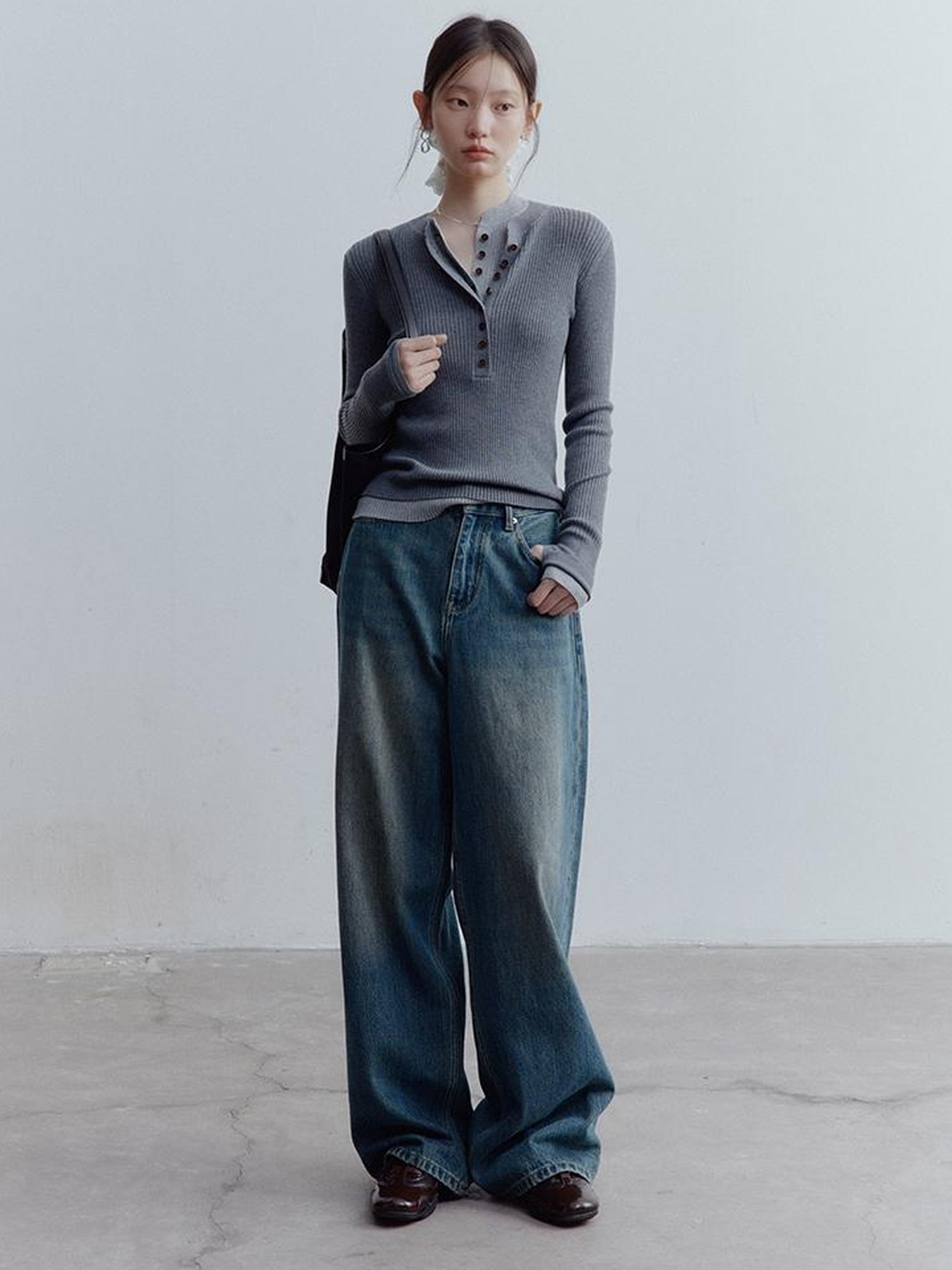 FUSSED Low Rise Vintage Blue Wide Leg Denim Jeans for Women