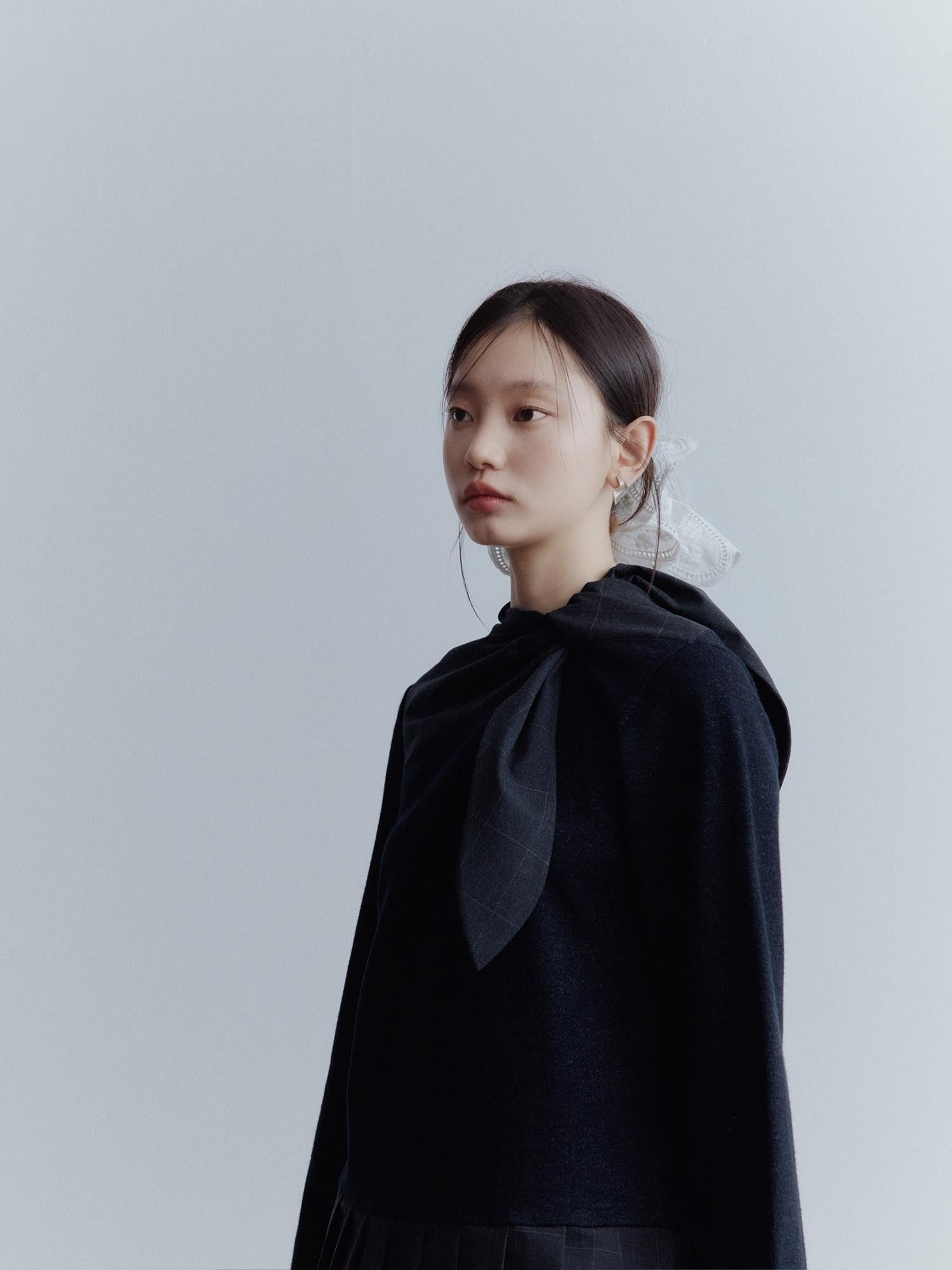 FUSSED Meteorite Gray Deconstructed Scarf Pleat Patch Women&