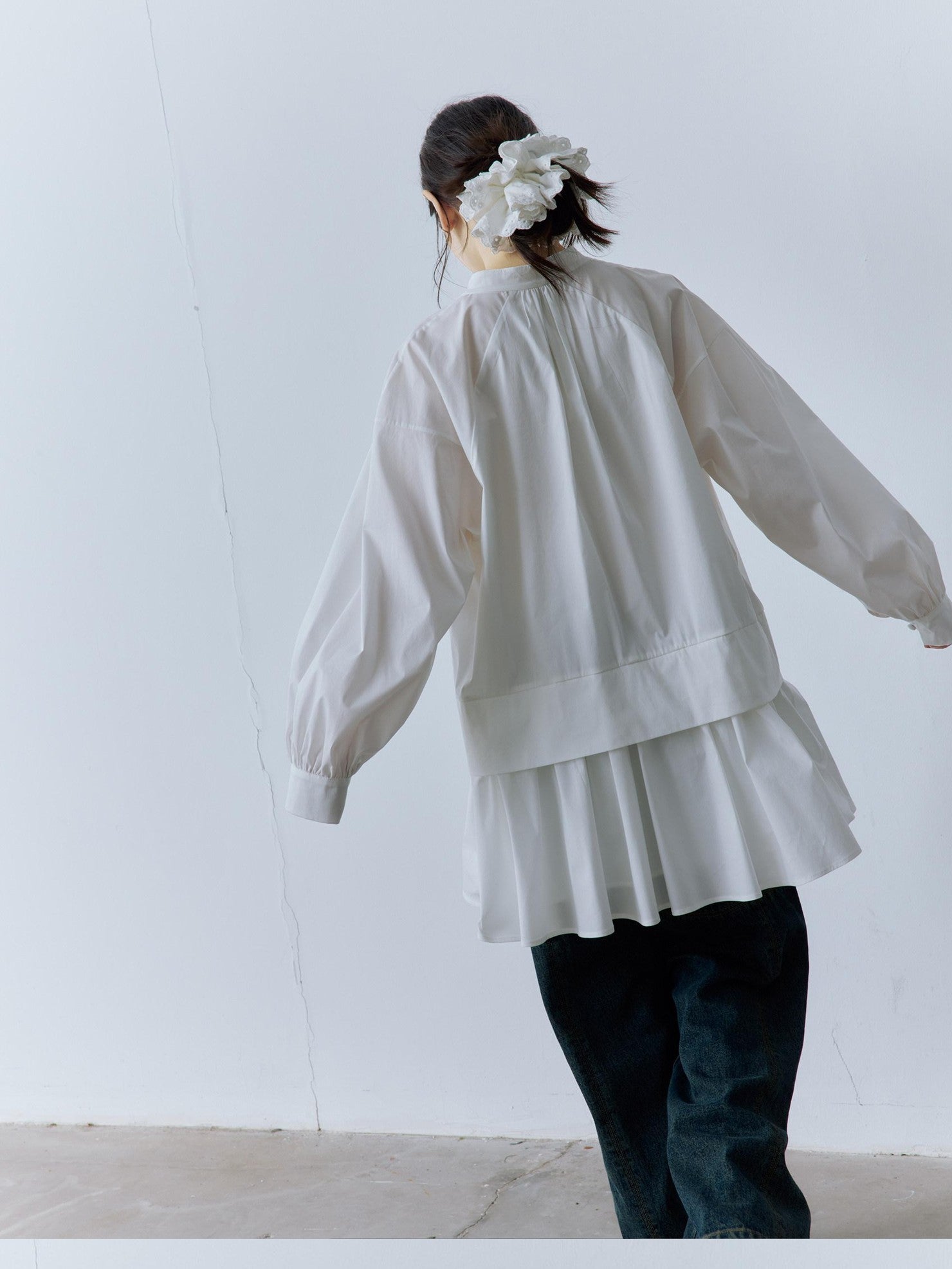 FUSSED Mist White Layered V-neck Women&