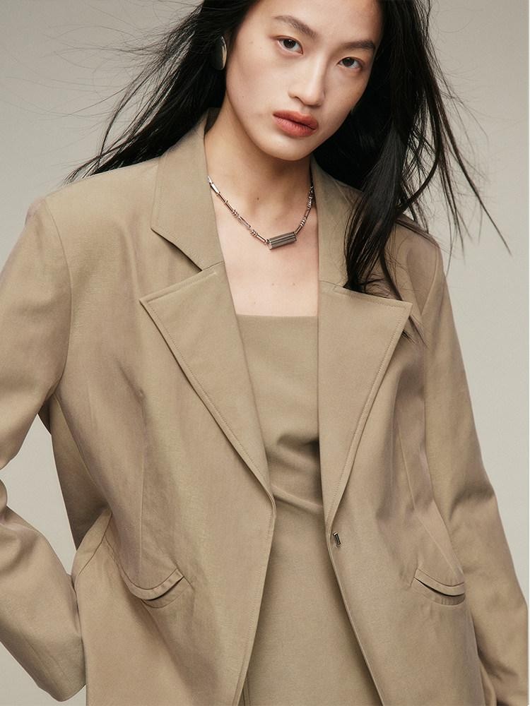 FUSSED Nude Brown Matte Finish Wide Shoulder Single Button Women&