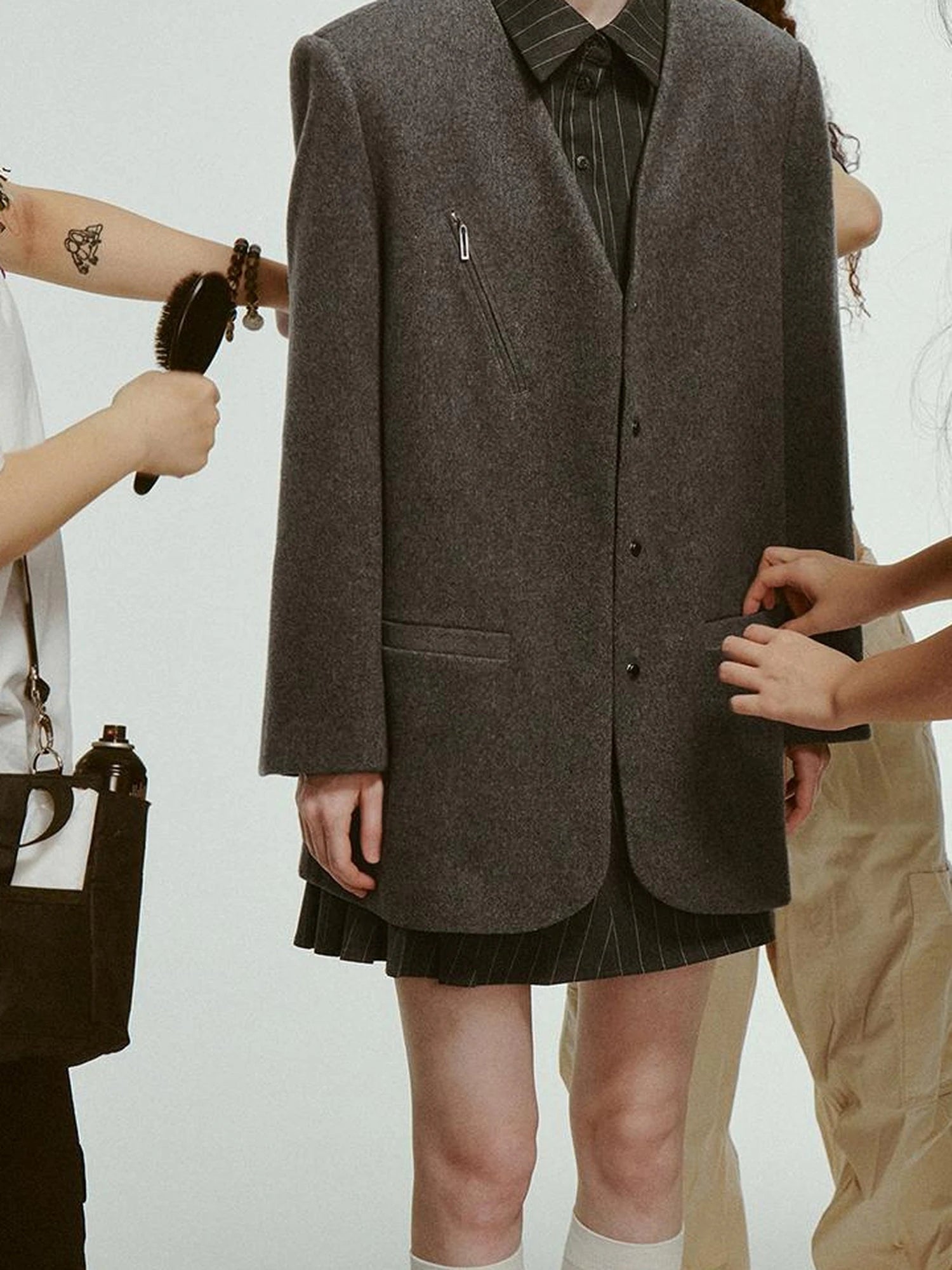 Oversized V-Neck Wool Blend Blazer In Mercury Gray