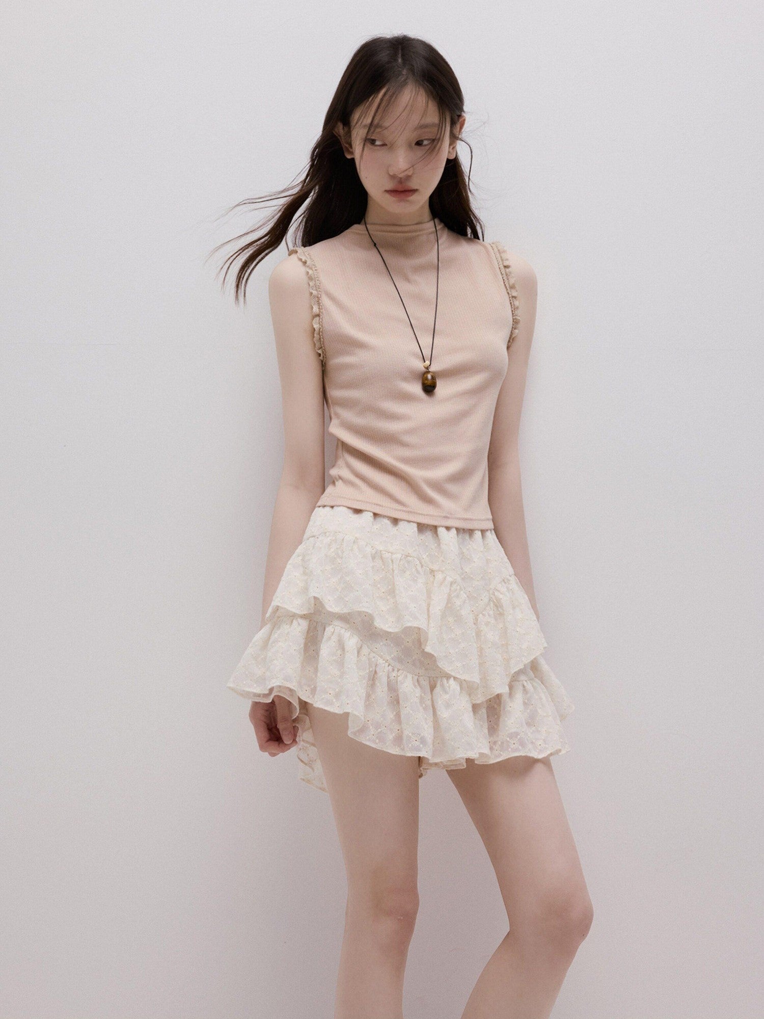 FUSSED Pearl White Relief Daisy Embroidered Layered Women&