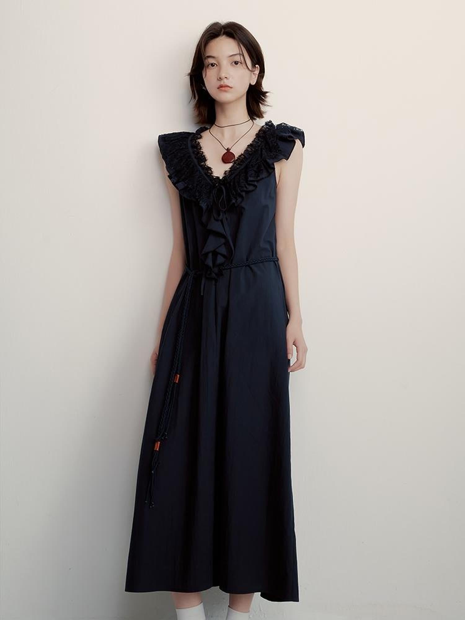 FUSSED Prussian Blue Reversible V-neck Dress With Paper Texture Antibacterial Linen