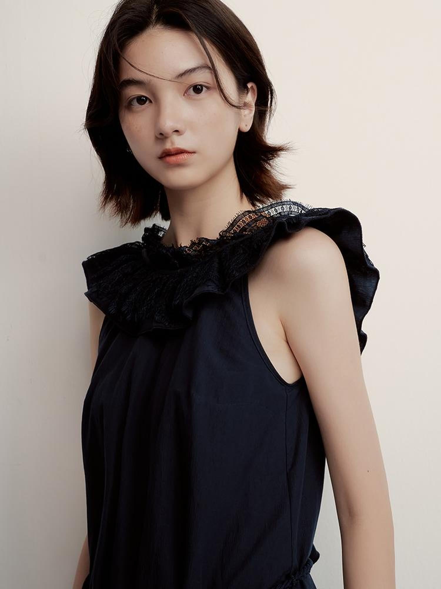 FUSSED Prussian Blue Reversible V-neck Dress With Paper Texture Antibacterial Linen