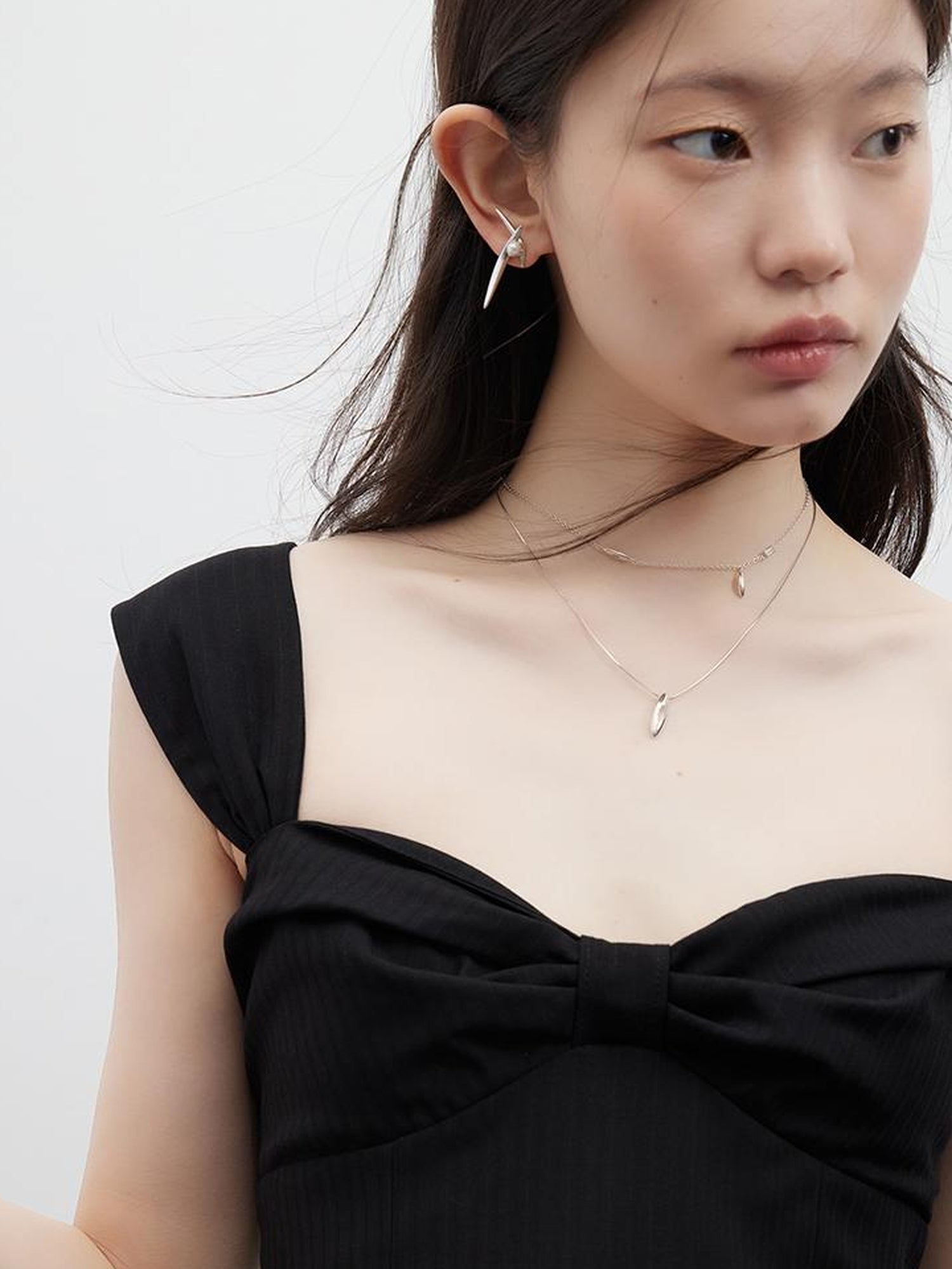 FUSSED Retro Ballroom Bow Bust Black Cake V-Neck Long-Sleeve Dress