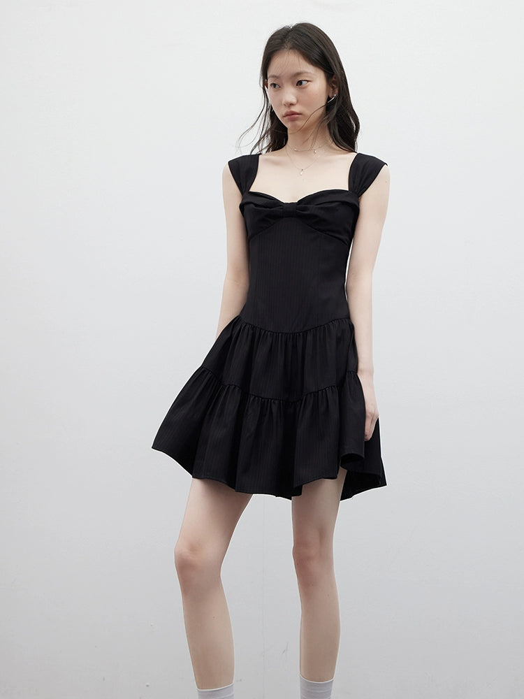 FUSSED_Retro_Ballroom_Bow_Bust_Black_Cake_V-Neck_Long-Sleeve_Dress_MISSTT