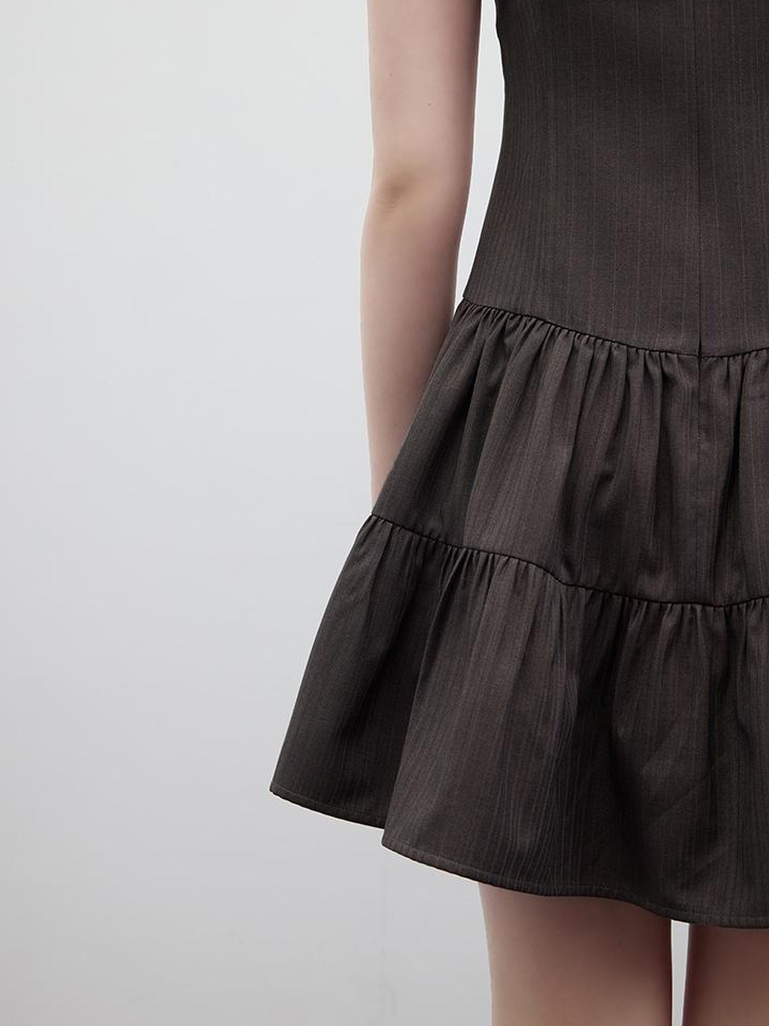 FUSSED Retro Ballroom Bow Bust Brown Tiered Dress V-Neck T-Shirt Long-Sleeve