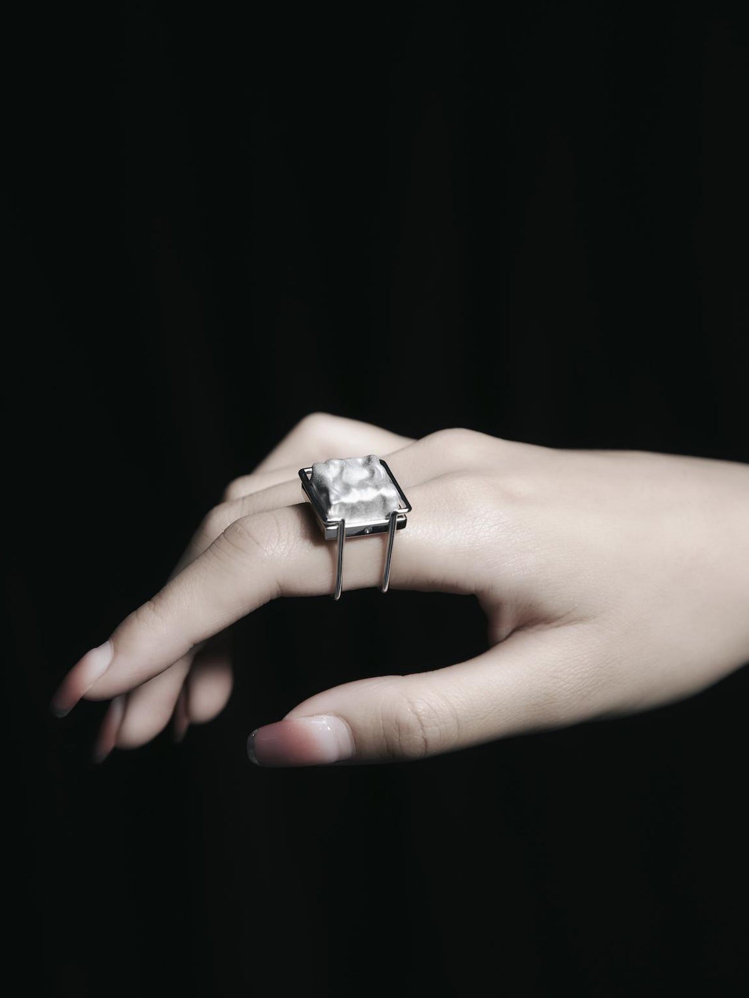 FUSSED Silver Oven Matte Square Ring