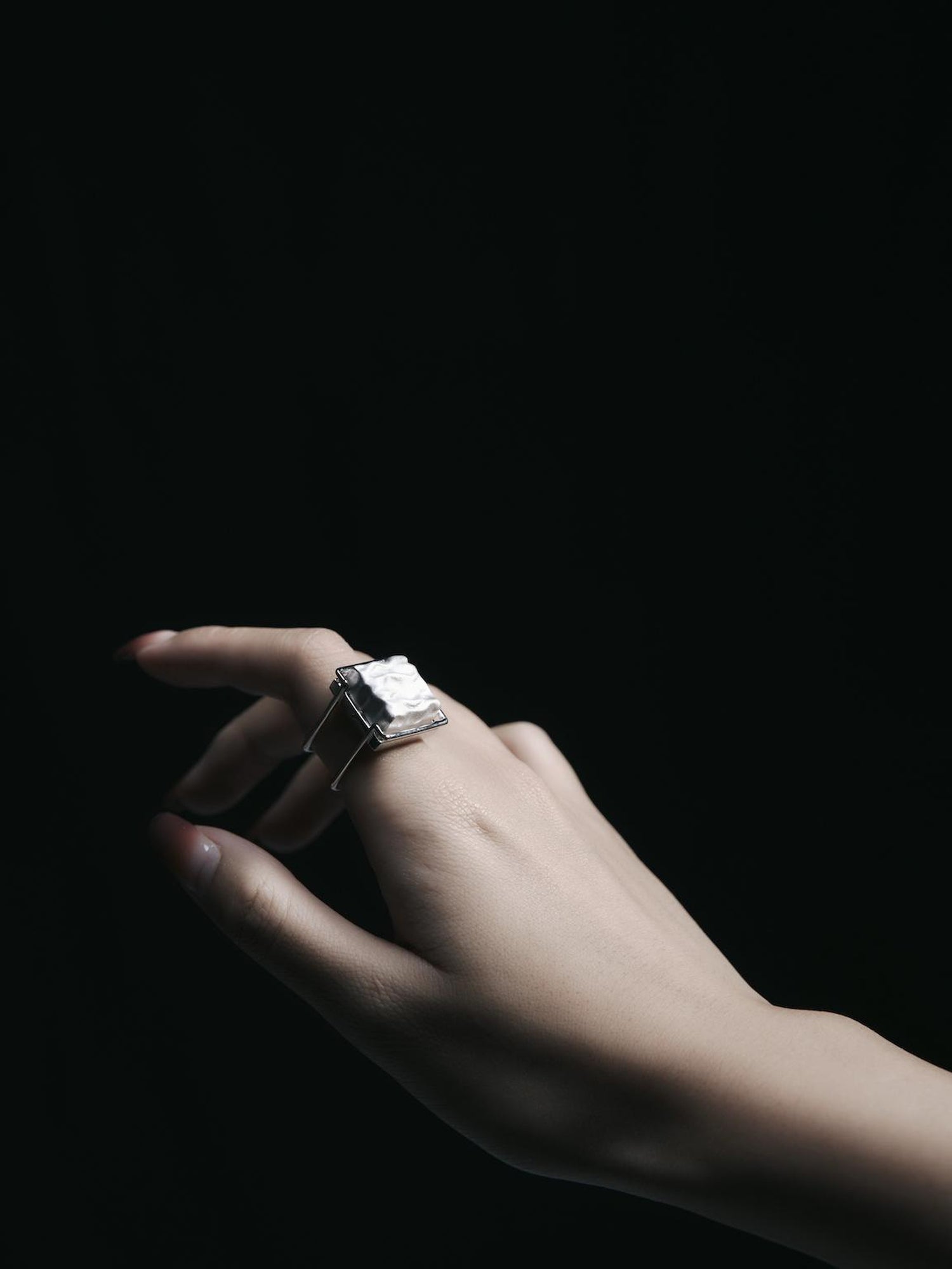 FUSSED Silver Oven Matte Square Ring