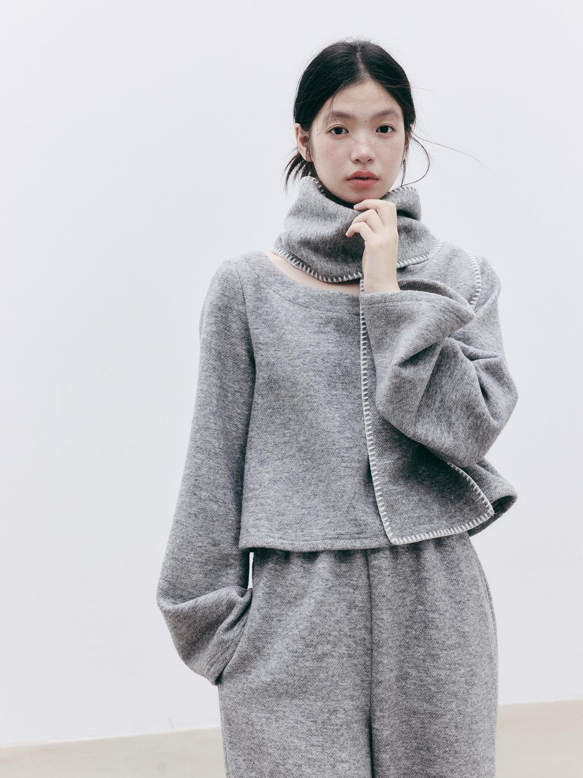FUSSED Solid Color Detachable Scarf Wool Blend Women&