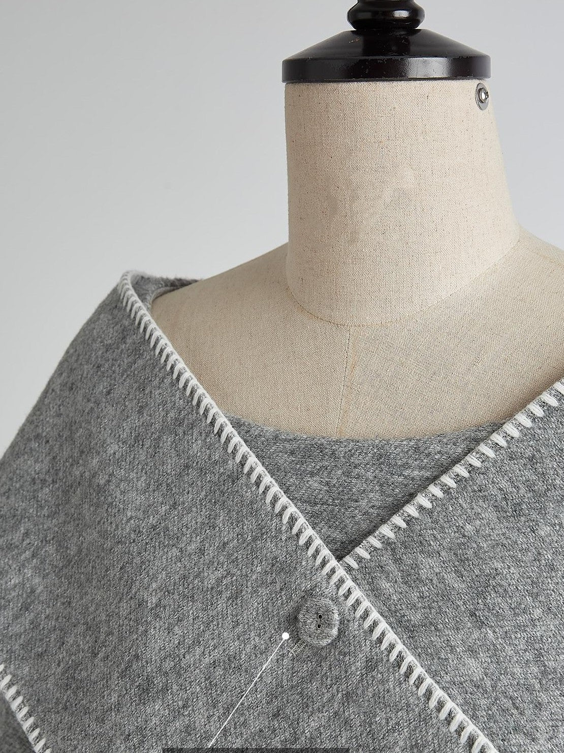 FUSSED Solid Color Detachable Scarf Wool Blend Women&