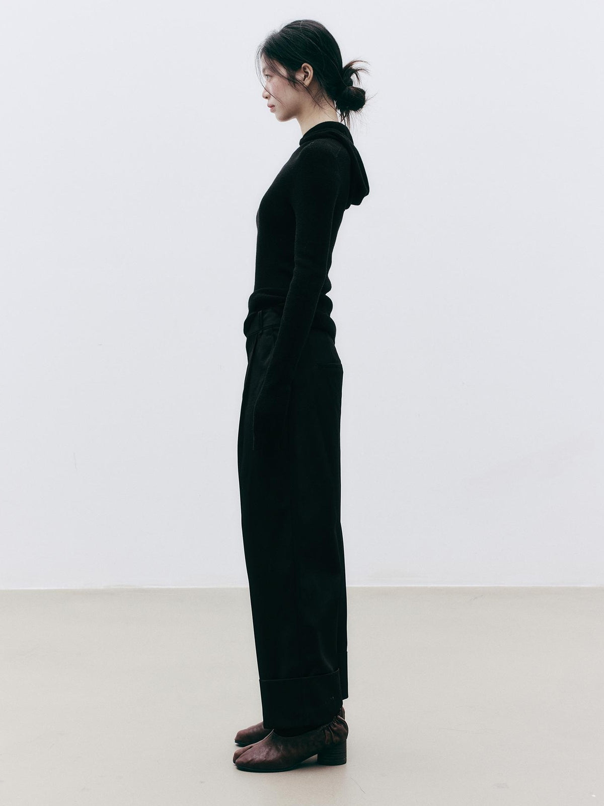 FUSSED Solid Color Straight Leg Folded Cuff Women&