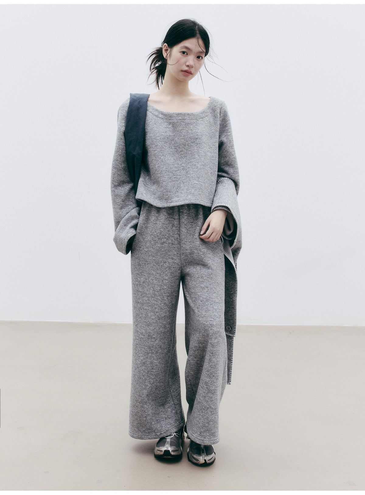 FUSSED_Solid_Minimalist_Wool_Blend_Women&