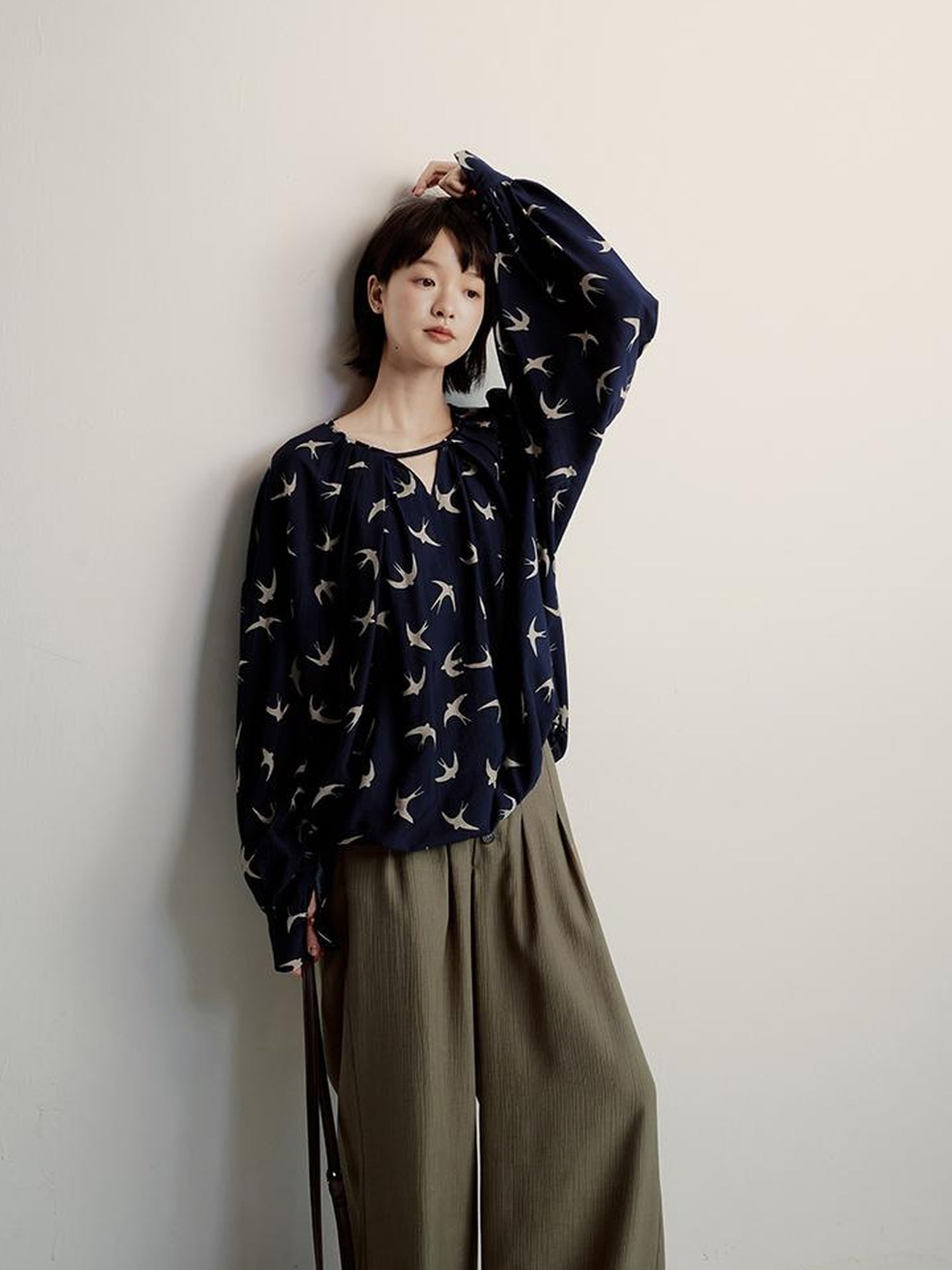 FUSSED Song Of The Sleepwalking Bird Heavy Pleats Print Dark Blue Resort Top