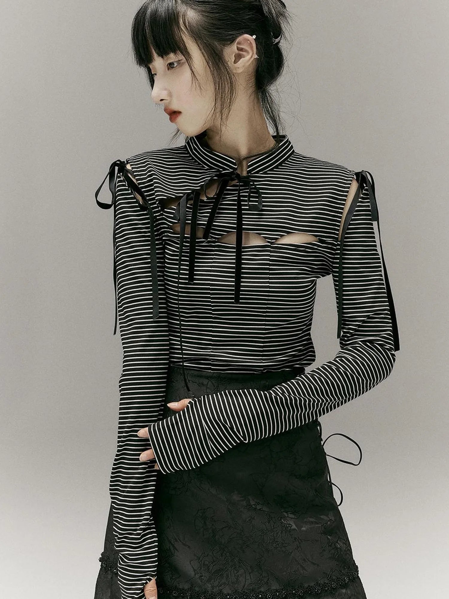 Stripped Split Top With Qipao Collar And Cut Out Detail