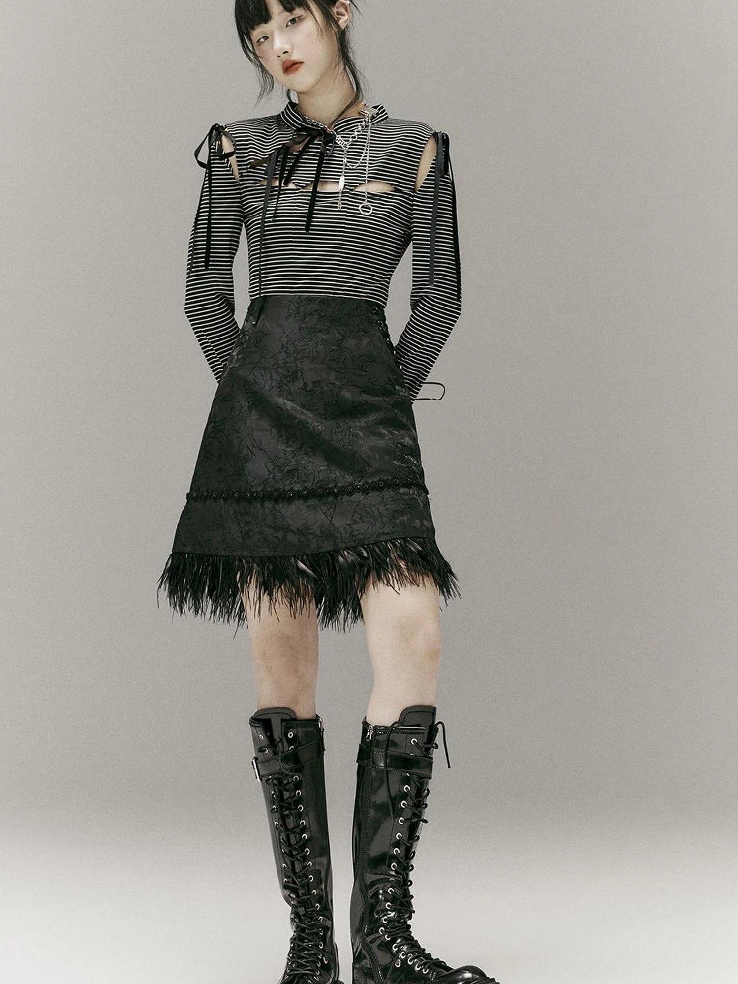 Stripped Split Top With Qipao Collar And Cut Out Detail