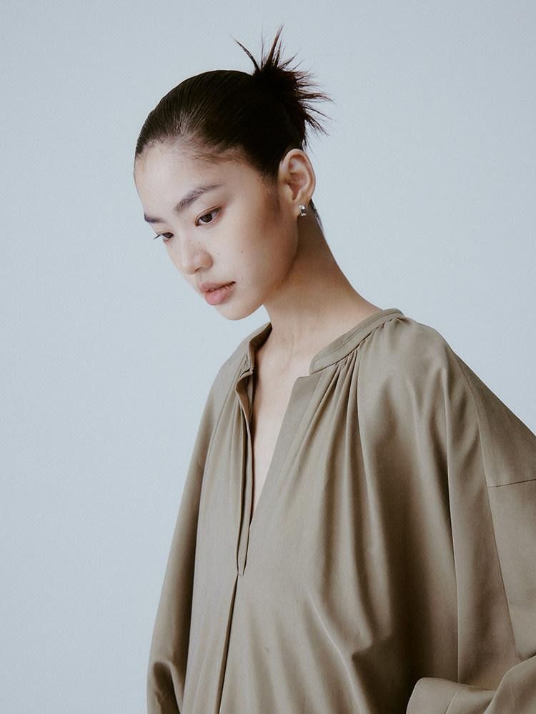 FUSSED Tea Brown Batwing Sleeve V-neck Women&