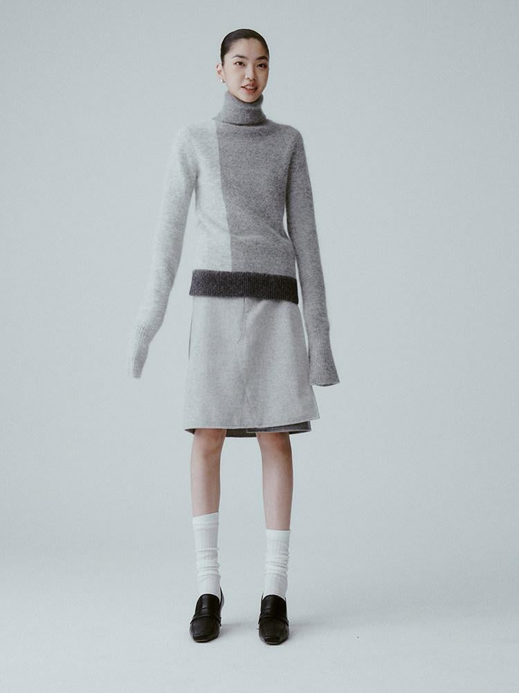 FUSSED Tranquil Gray Panelled Velvety Minimal Women&