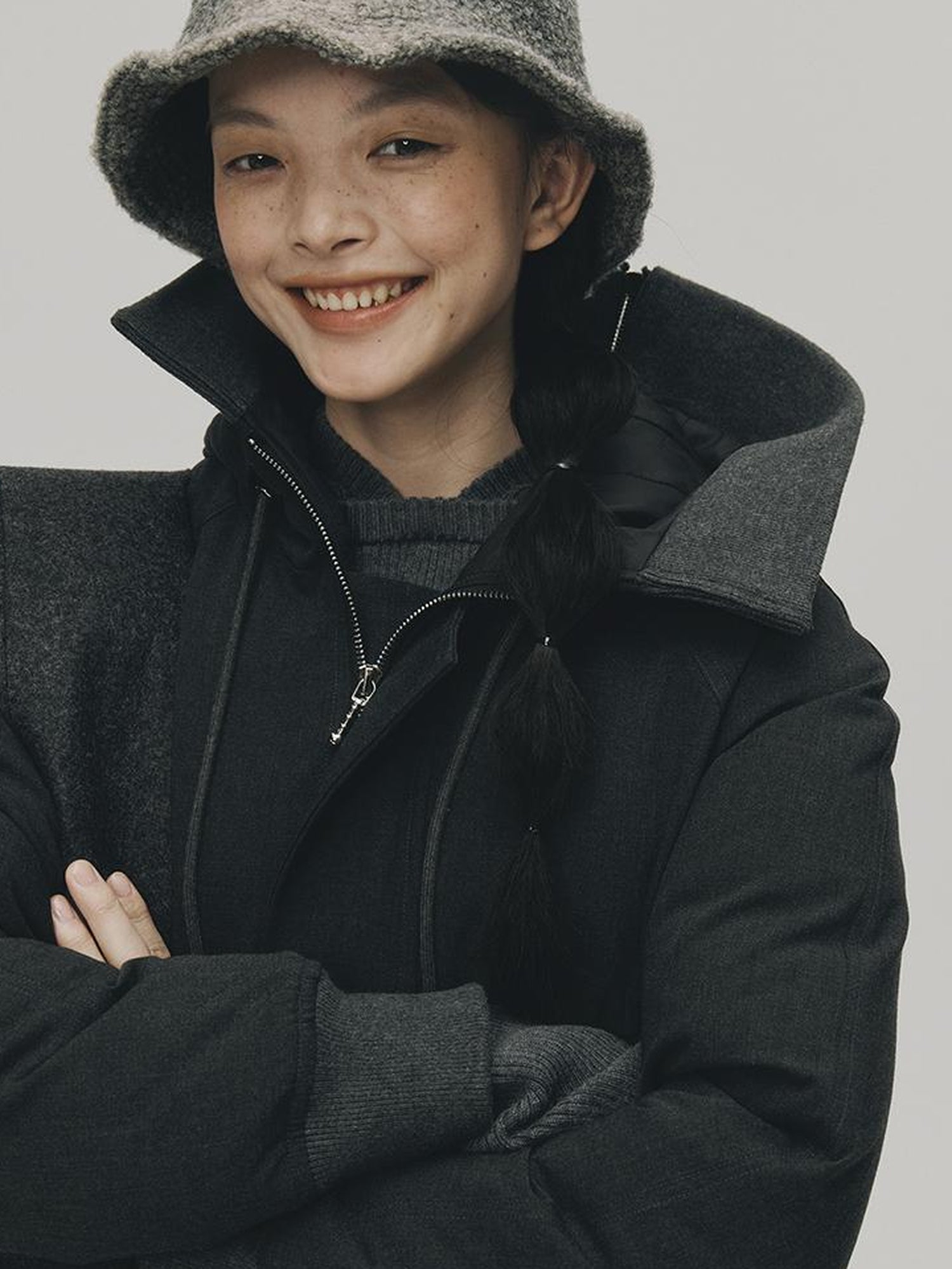 FUSSED Two Way Detachable Hood Grey Duck Down Coat