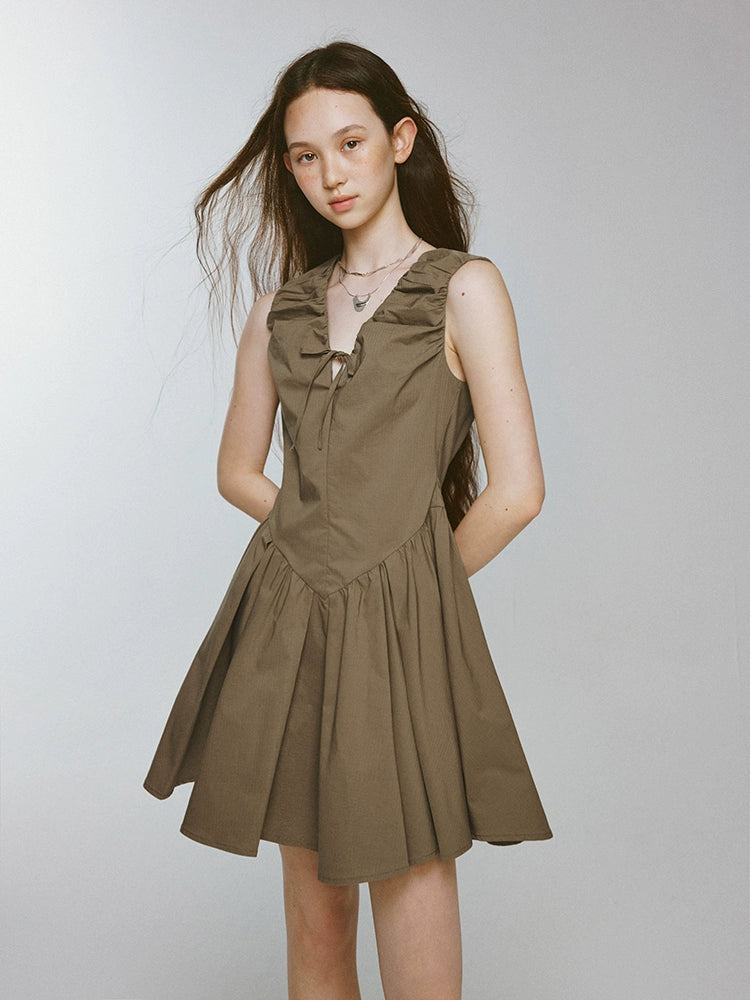 FUSSED_V-Neck_Olive_Green_Bubble_Pleat_A-Line_Dress_MISSTT