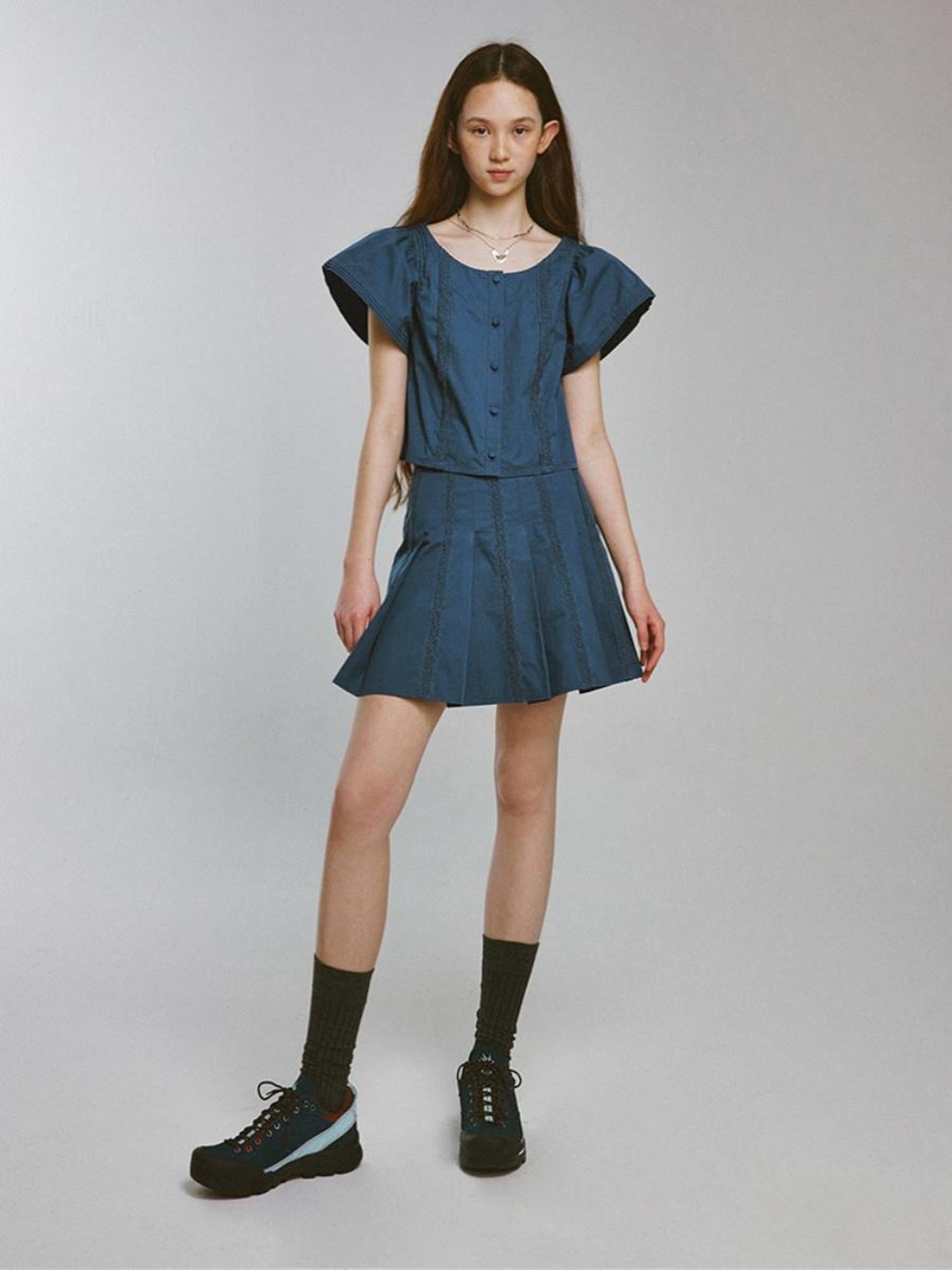 FUSSED V-Neck T-Shirt Long-Sleeve Tiered Flutter Sleeve Lace Trim Playful Prussian Set