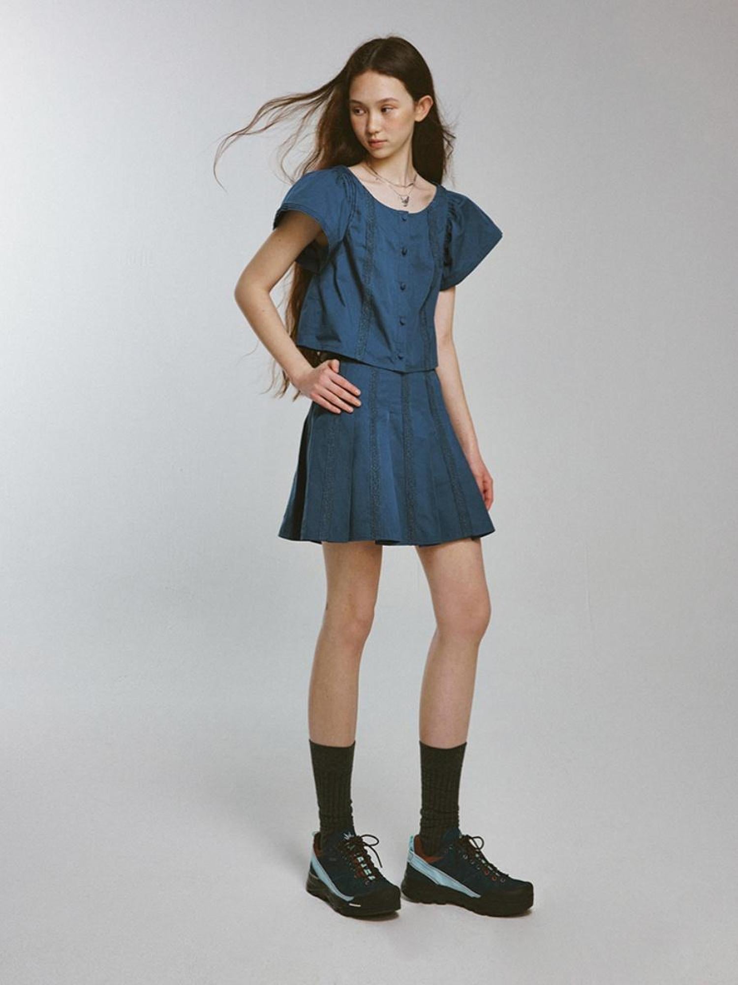 FUSSED V-Neck T-Shirt Long-Sleeve Tiered Flutter Sleeve Lace Trim Playful Prussian Set