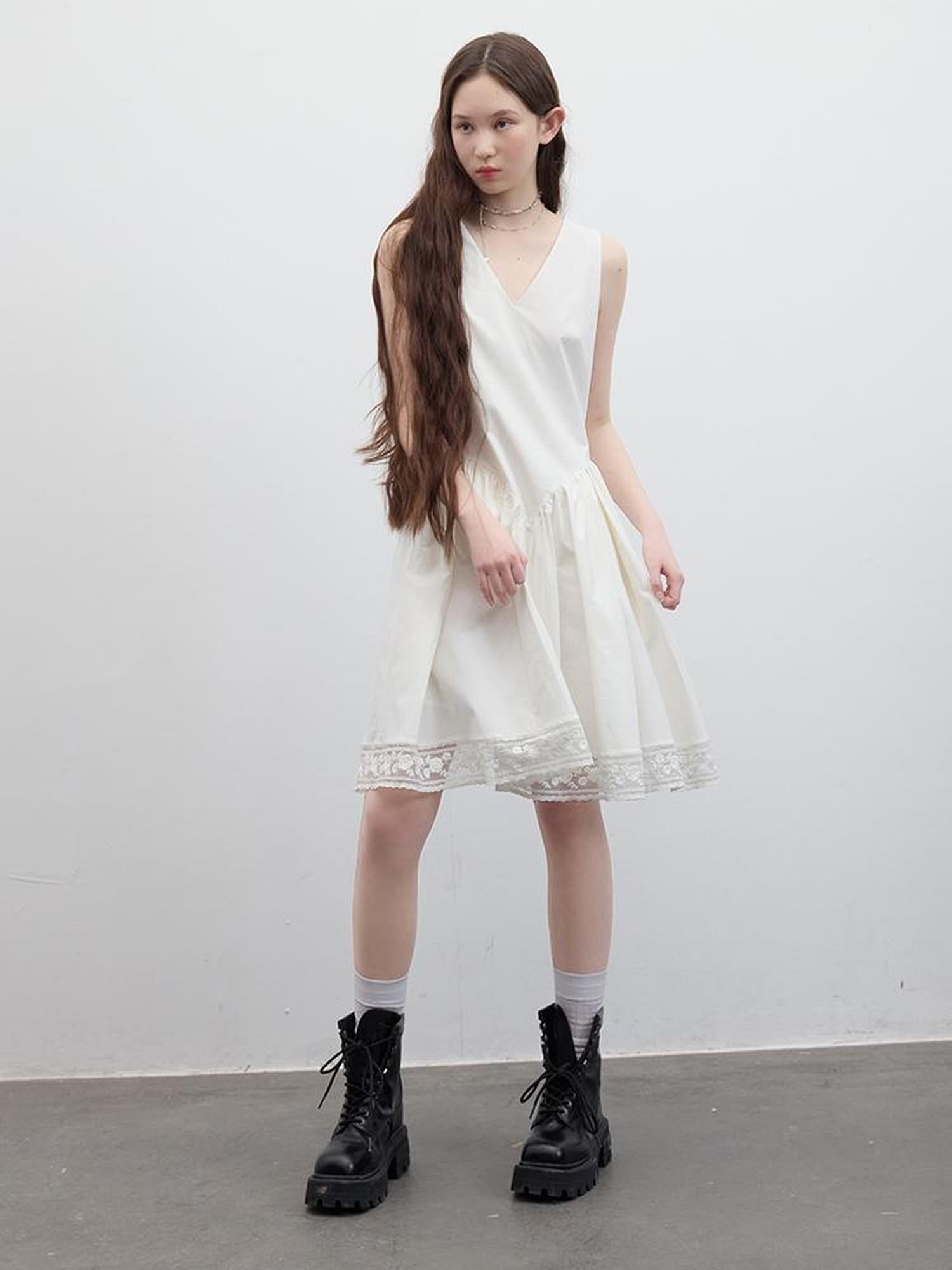 FUSSED White Rose V-neck Smocked Ruffle Dress With Lace Trim