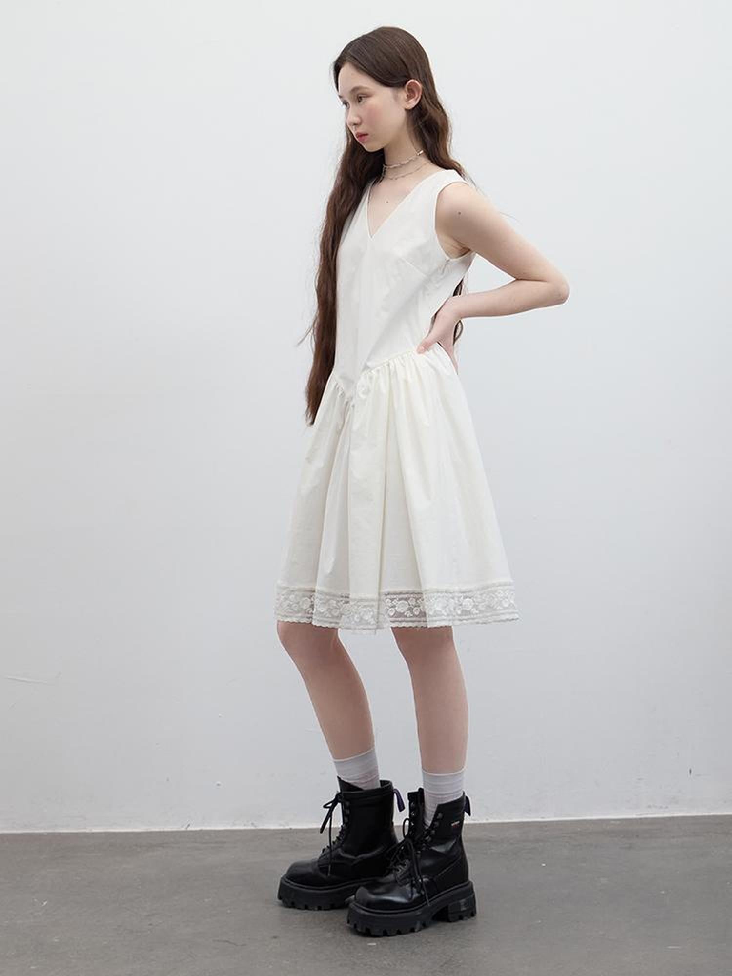 FUSSED White Rose V-neck Smocked Ruffle Dress With Lace Trim