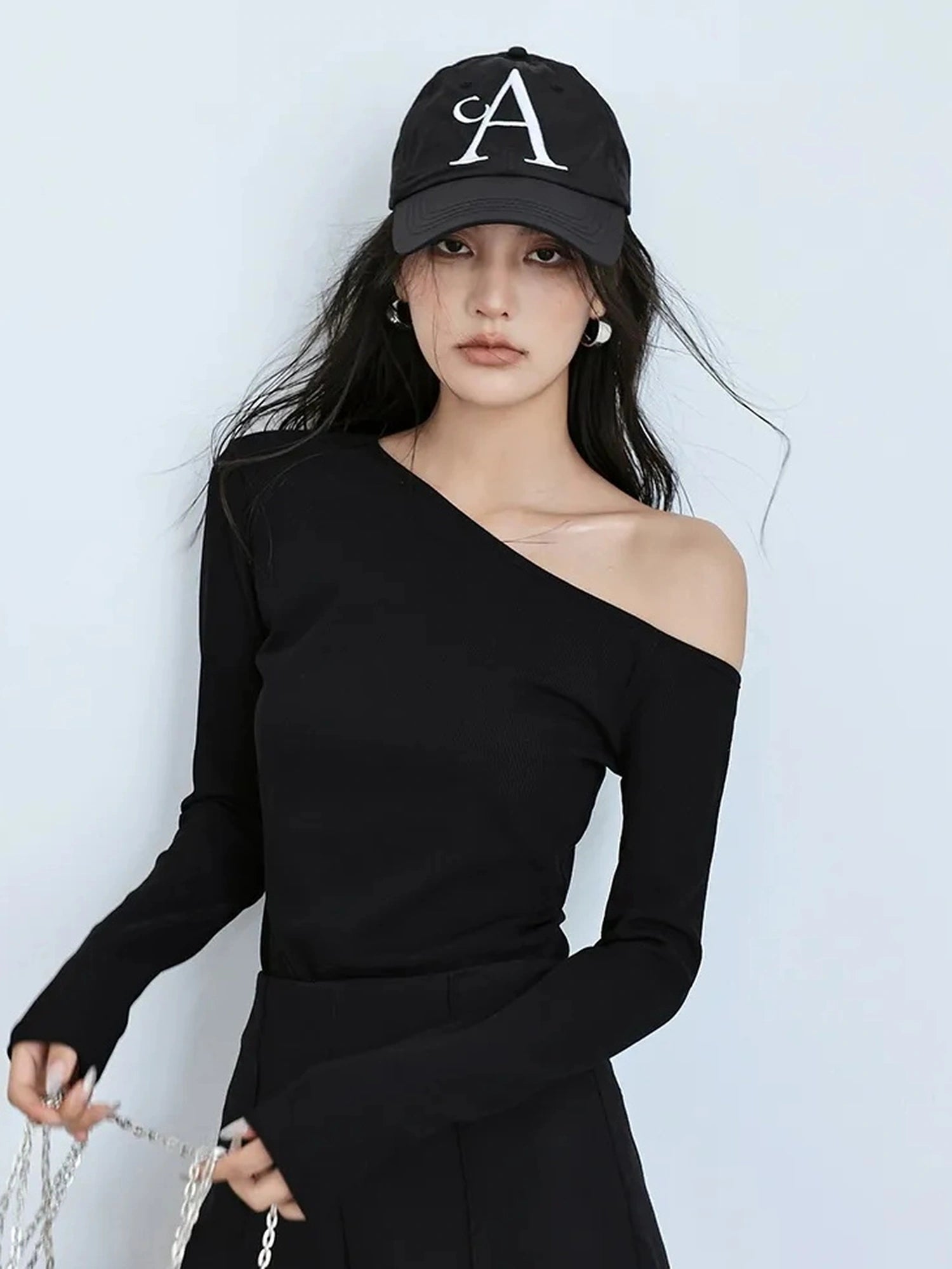 FU FRESH UP Asymmetric Off Shoulder Knit Top